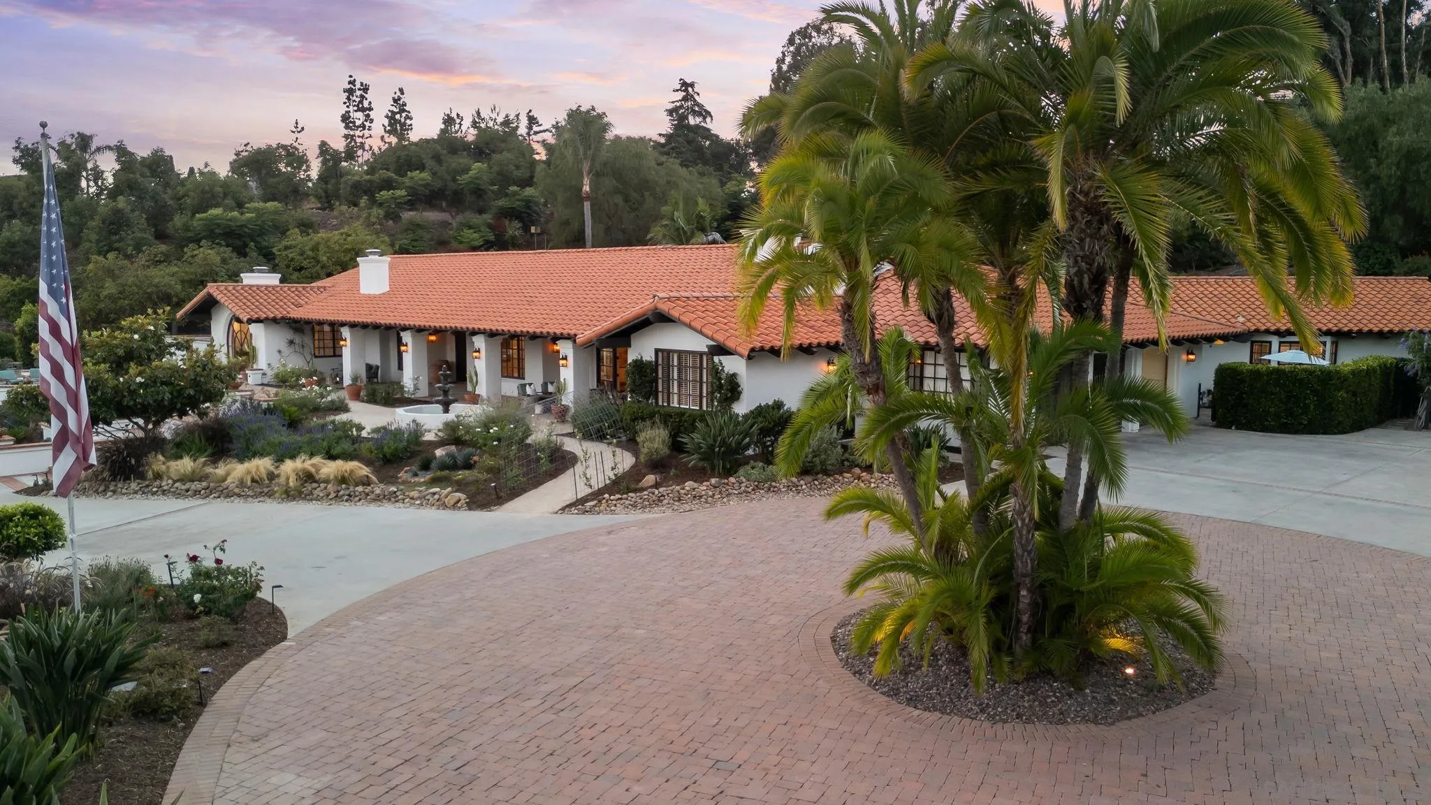 5354 El Camino Del Norte