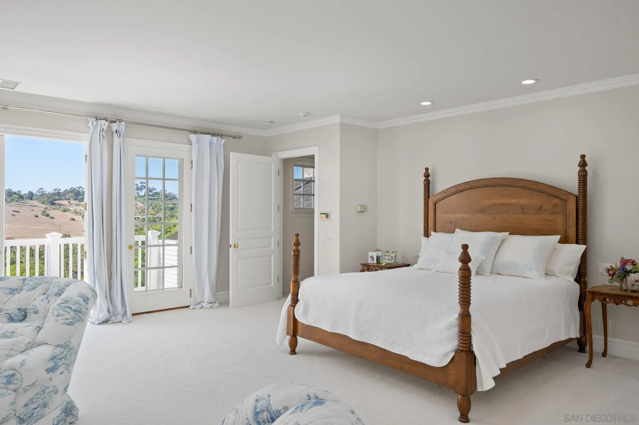 5618 Loma Verde Dr