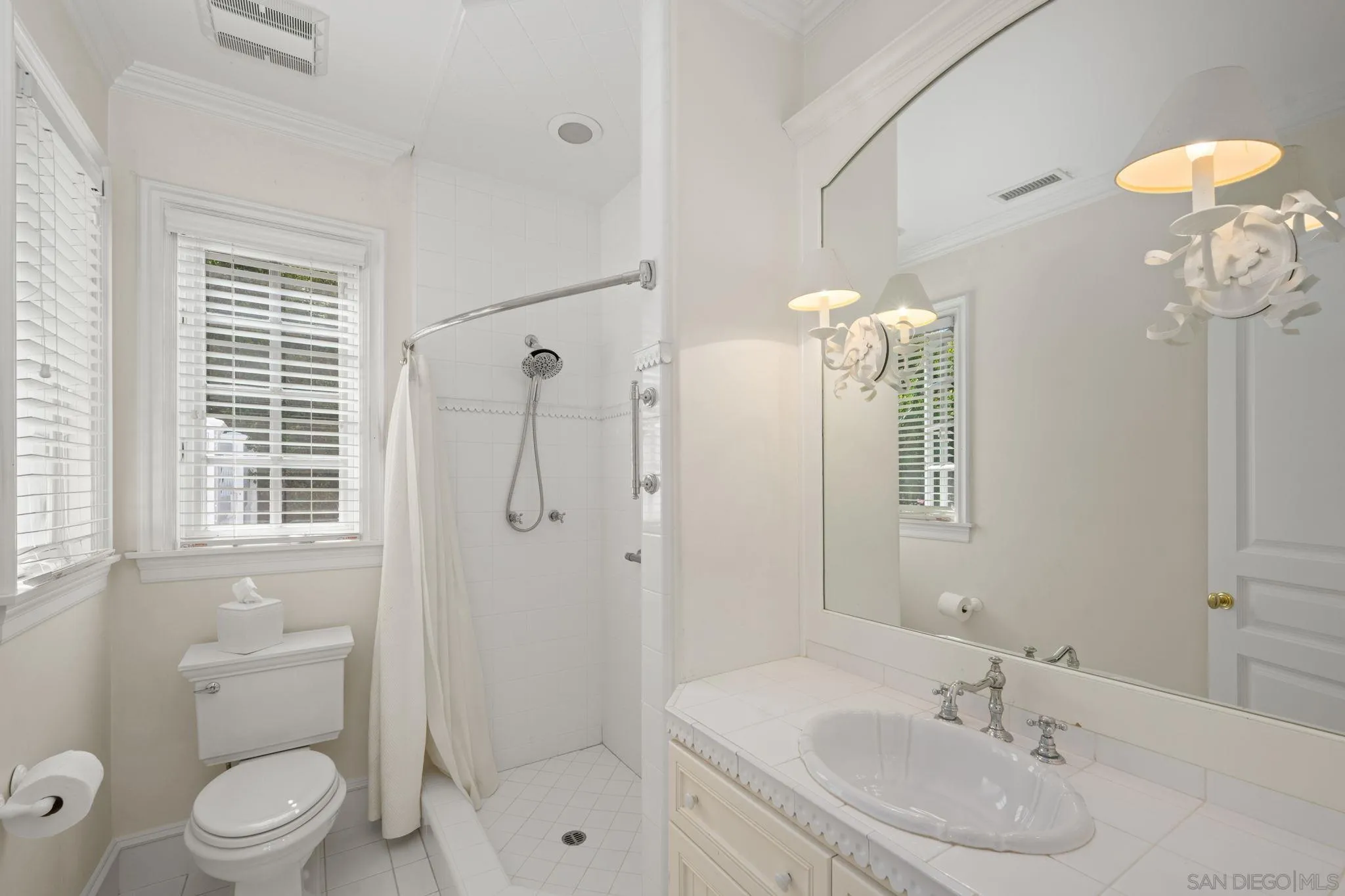 5618 Loma Verde Dr
