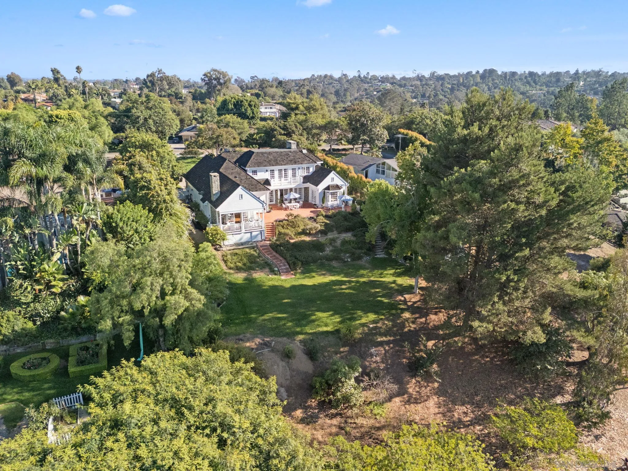 5618 Loma Verde Dr