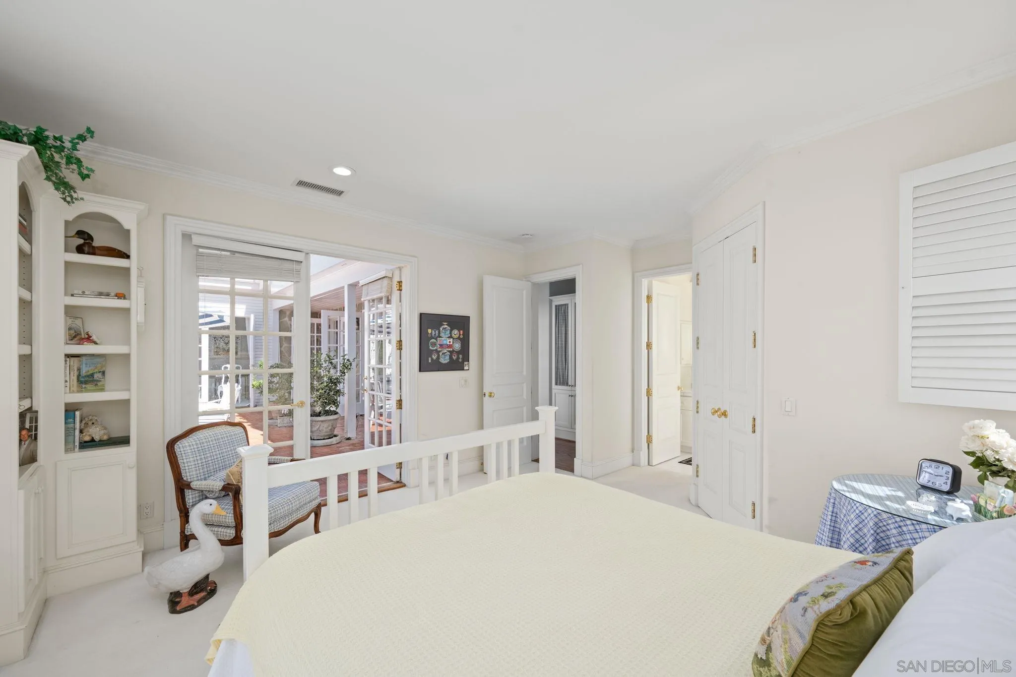 5618 Loma Verde Dr