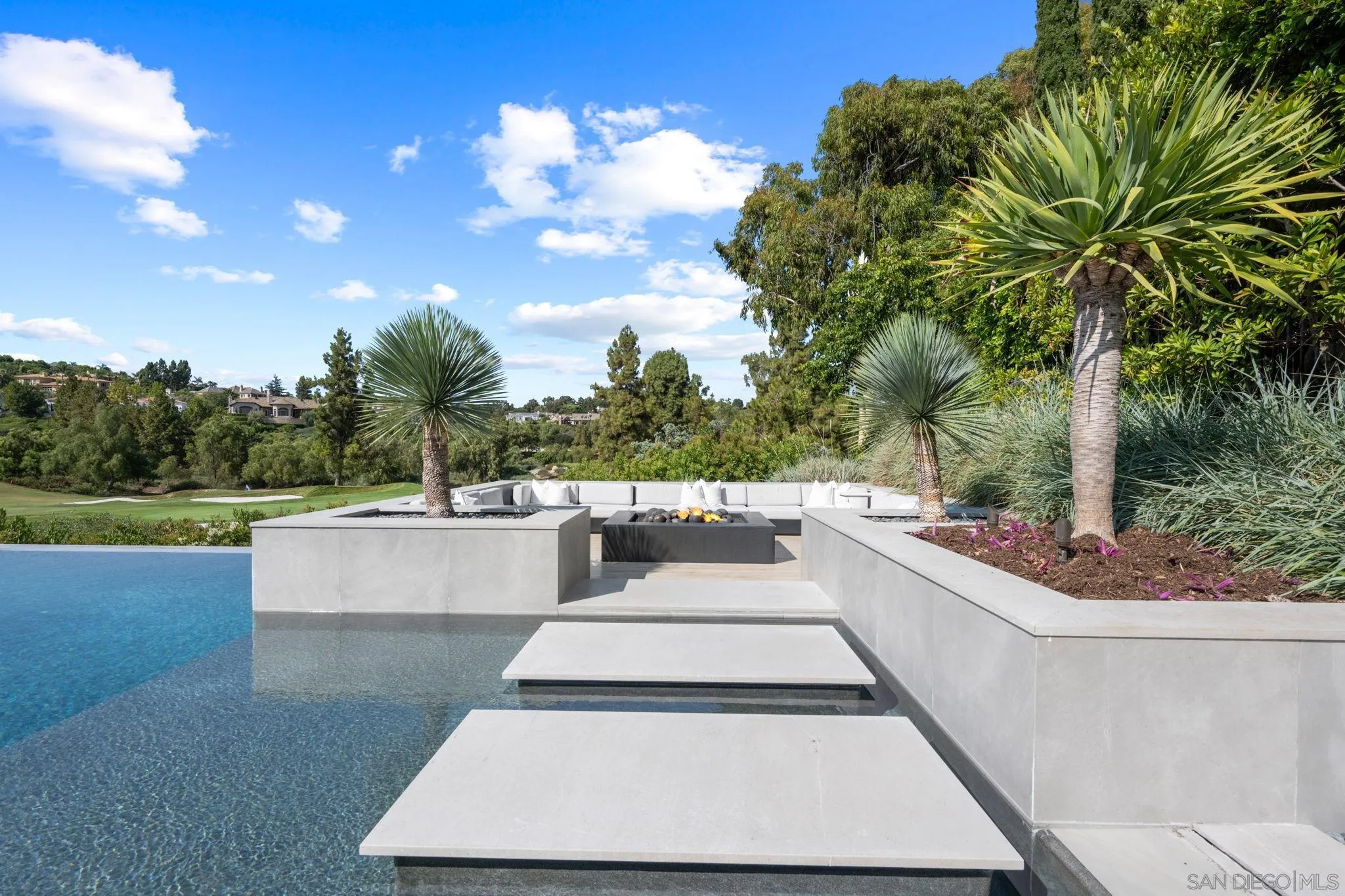 5986 Greensview Ct, Rancho Santa Fe