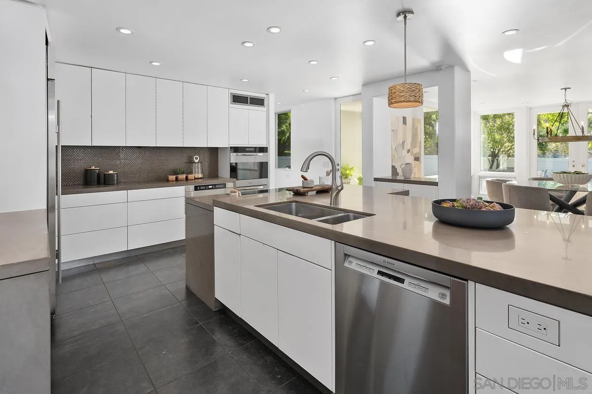 6172 Via Posada Del Norte