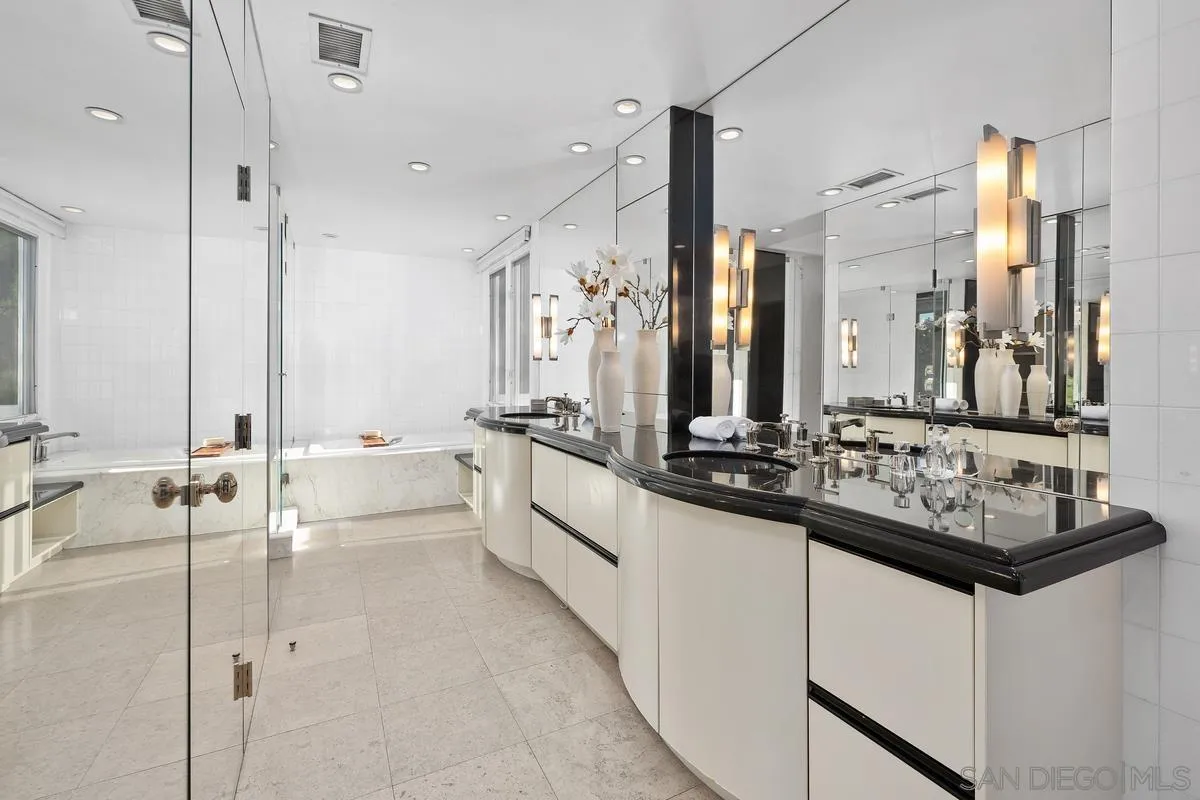 6172 Via Posada Del Norte