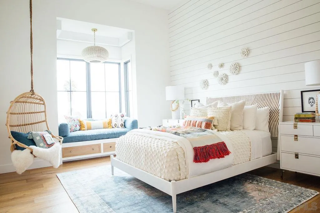 15550 El Camino Real