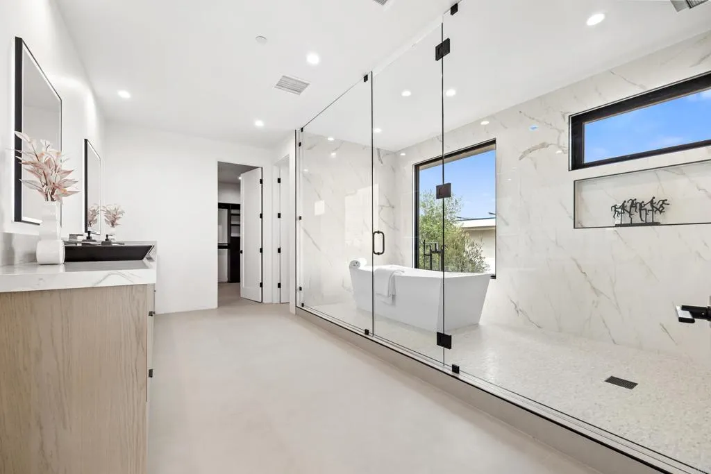 3794 Highland Drive
