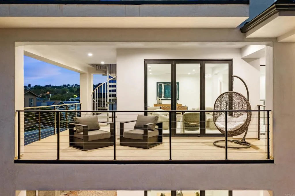 3794 Highland Drive