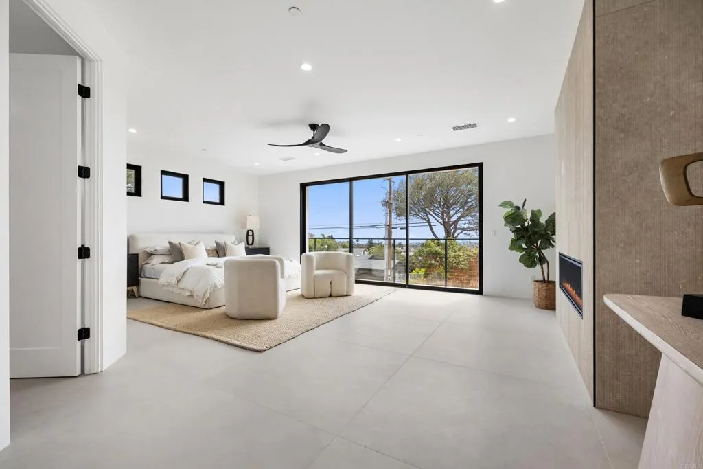 3794 Highland Drive
