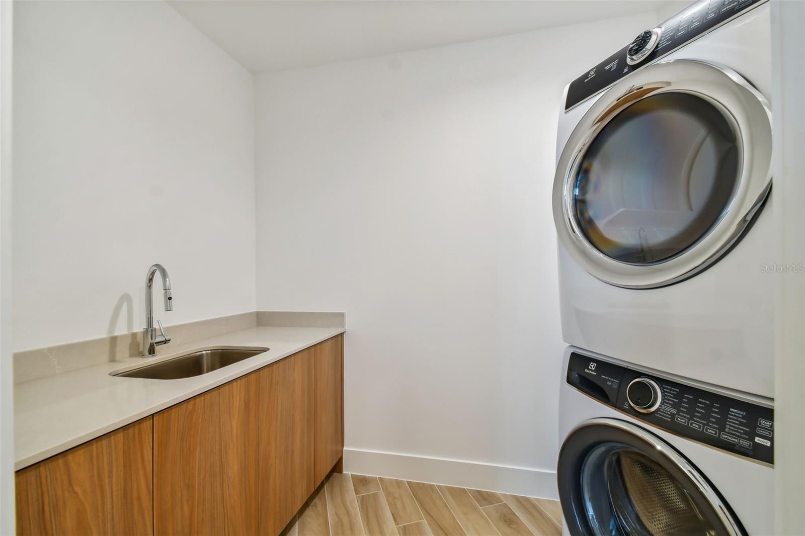 5120 MARINA WAY Unit: 12006