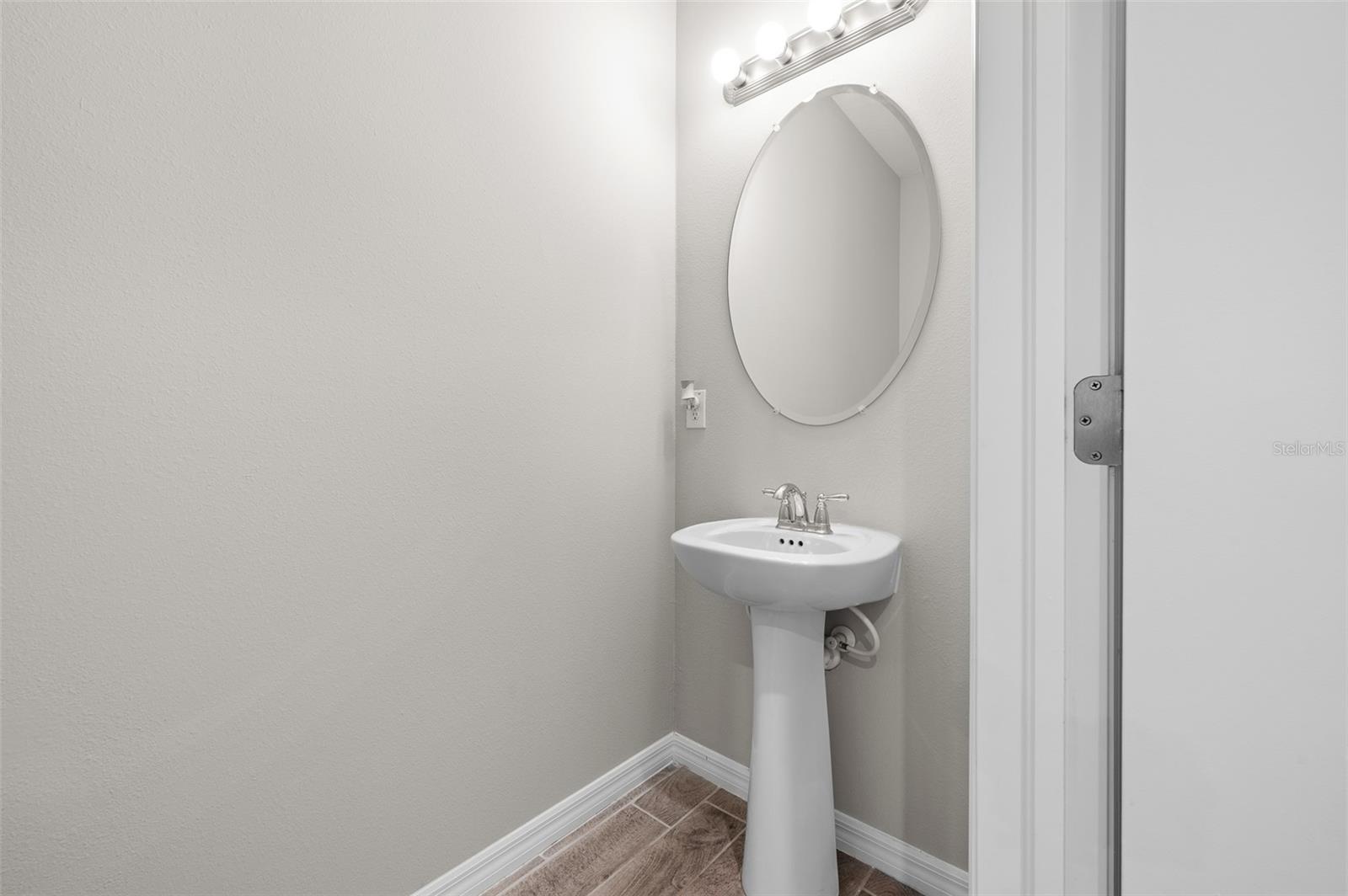 13749 RANGELAND BLVD