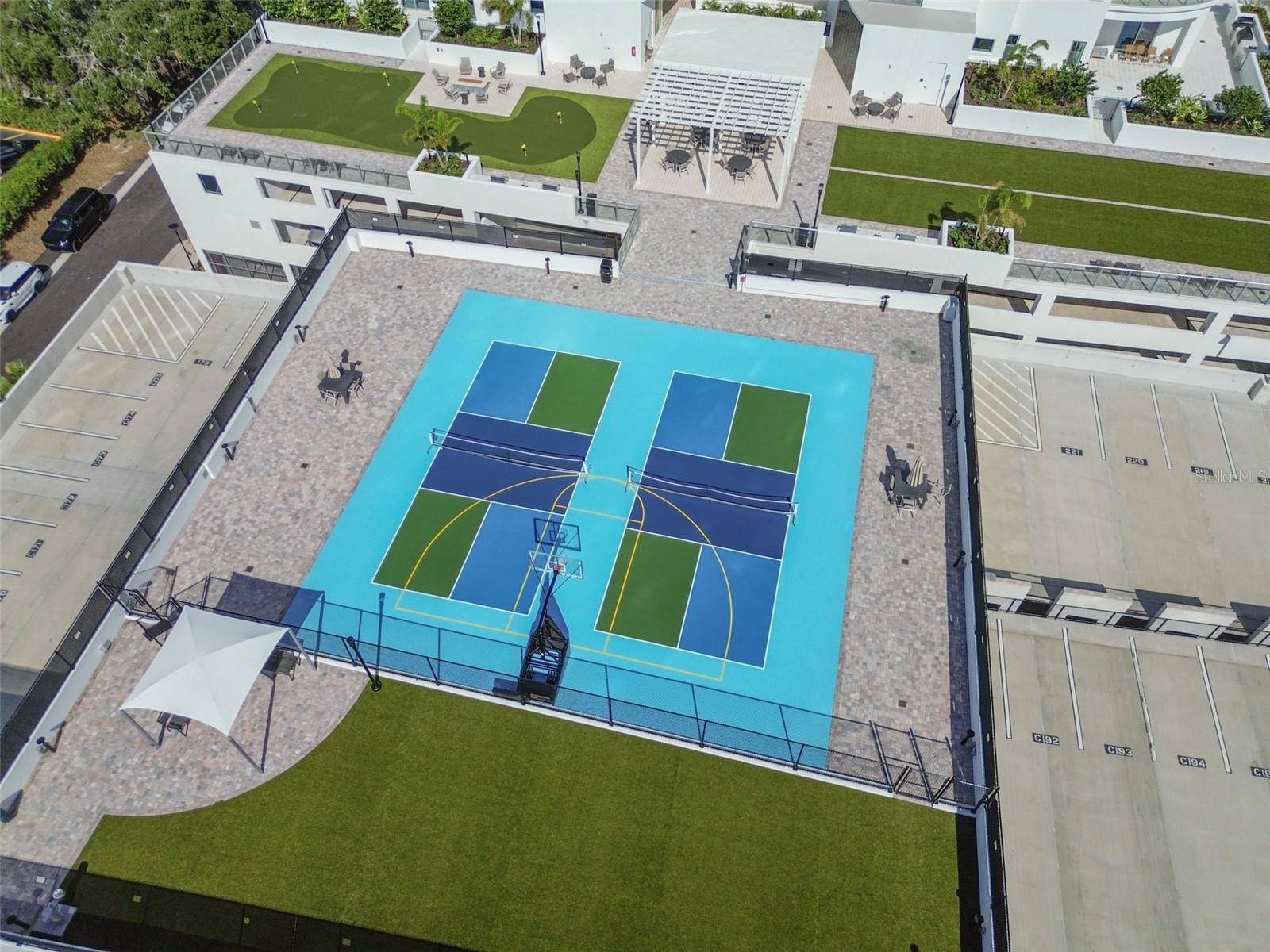 2910 W BARCELONA ST #802