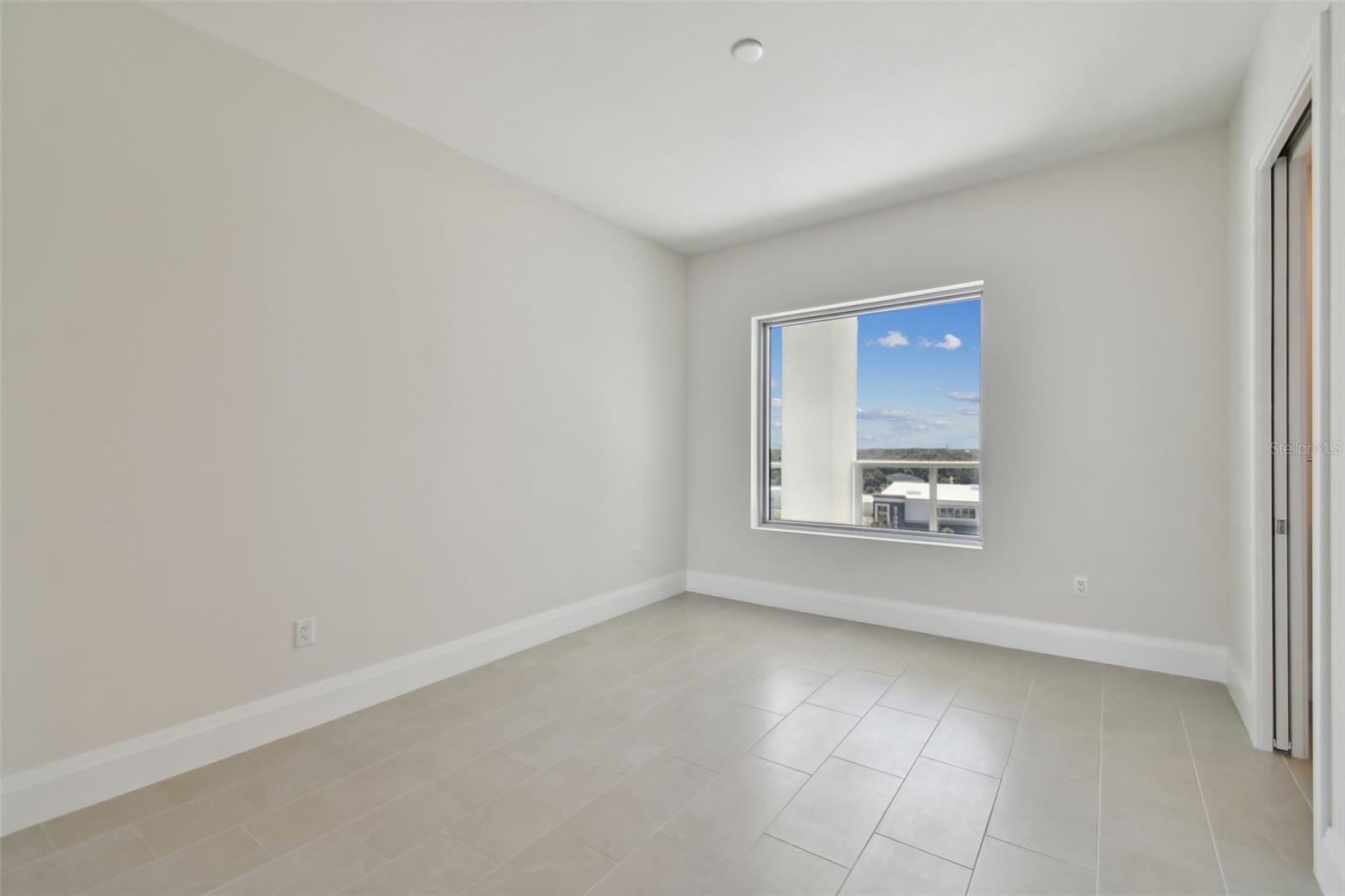 2910 W BARCELONA ST #802