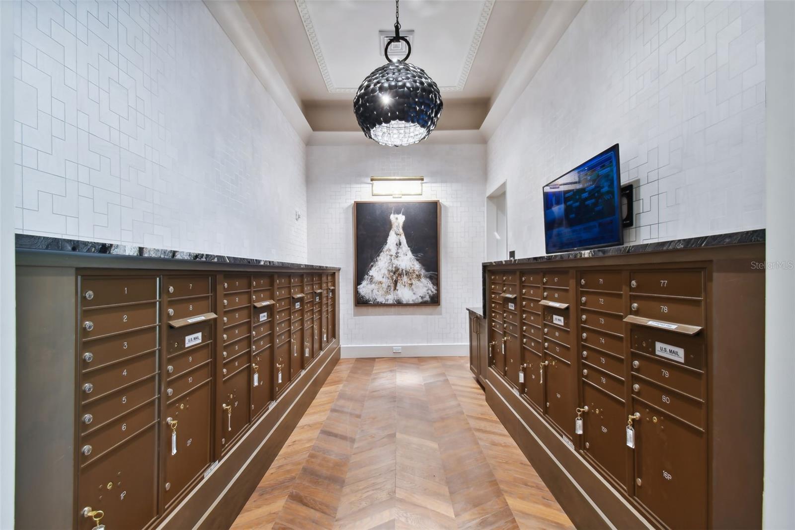 2910 W BARCELONA ST #802