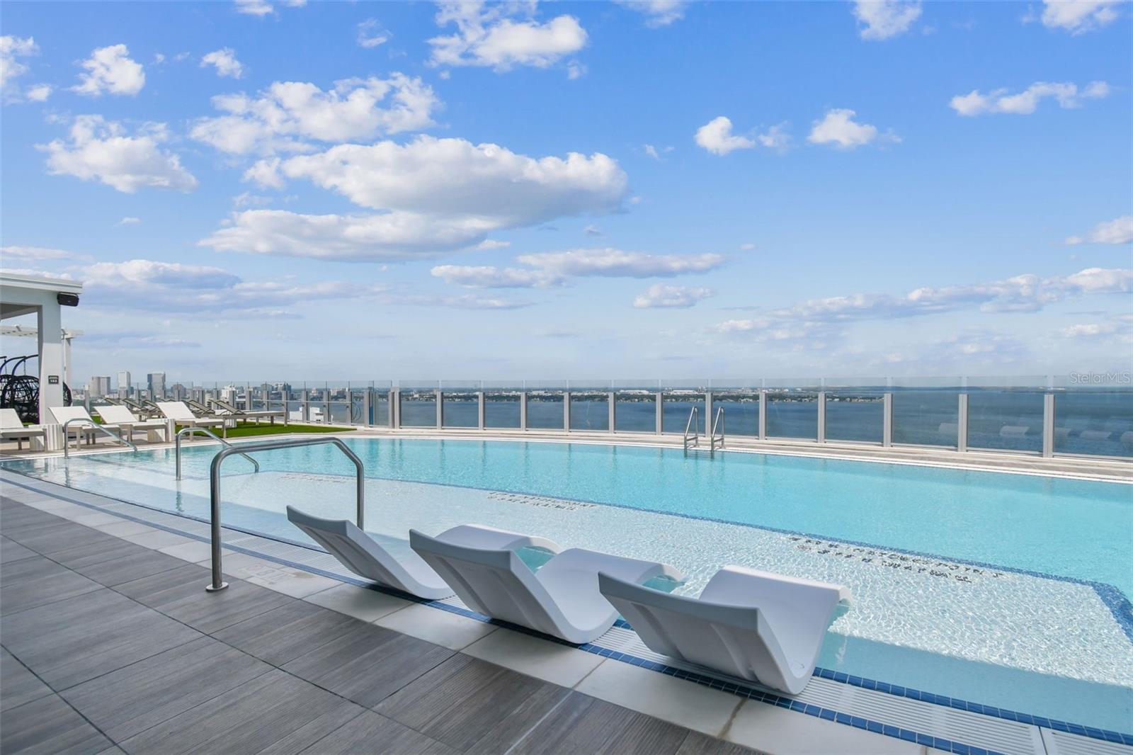 2910 W BARCELONA ST #802