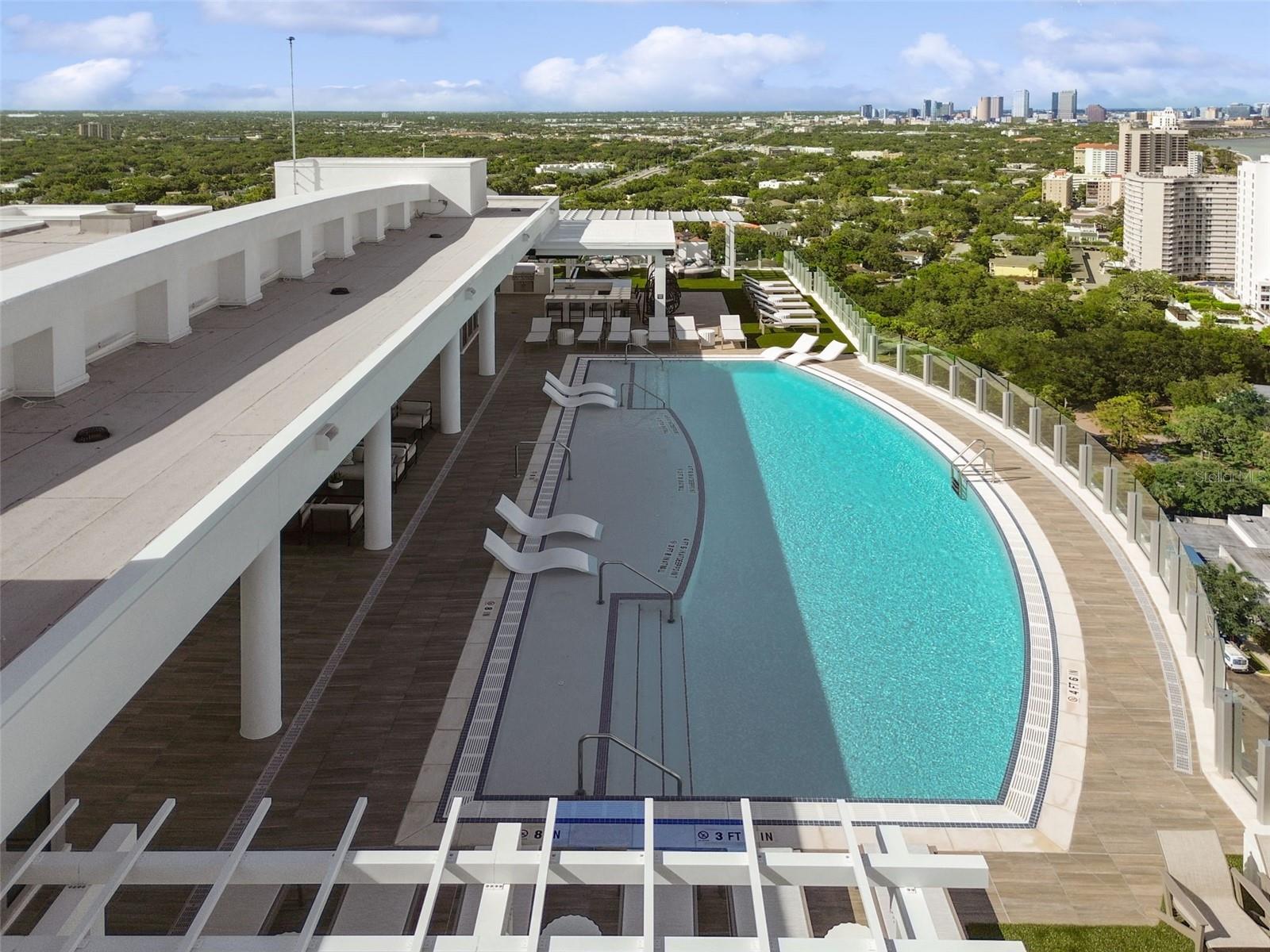 2910 W BARCELONA ST #802