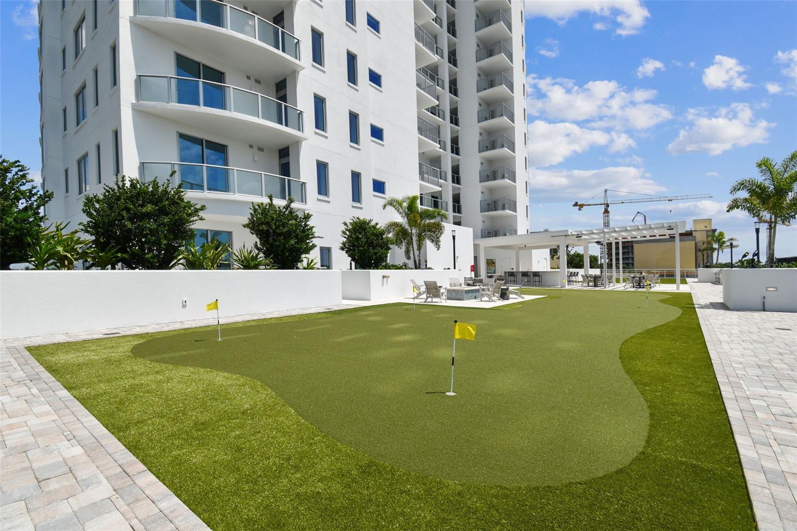 2910 W BARCELONA ST #802