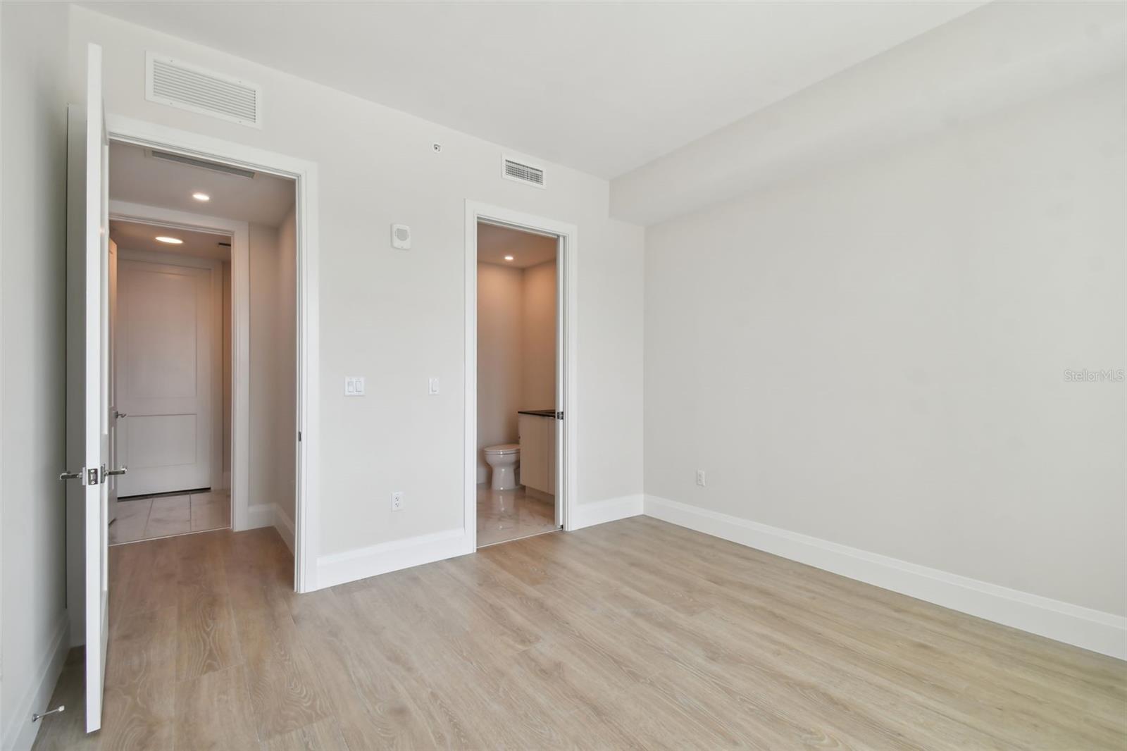 2910 W BARCELONA ST #602