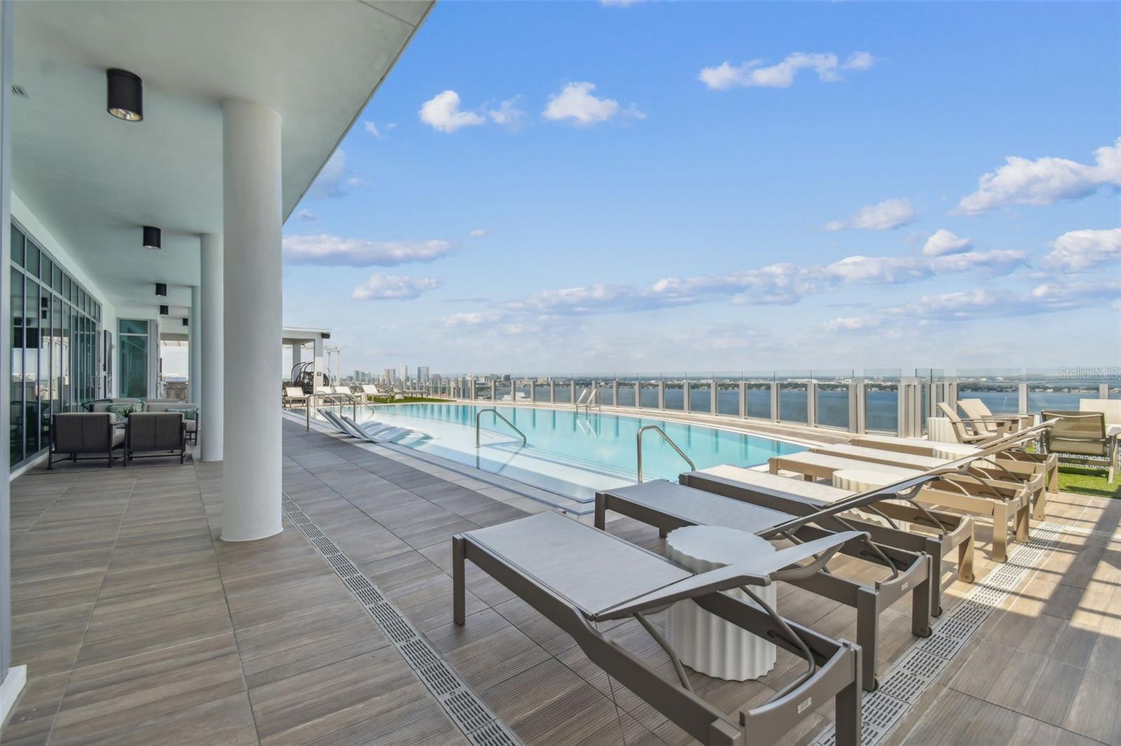 2910 W BARCELONA ST #602