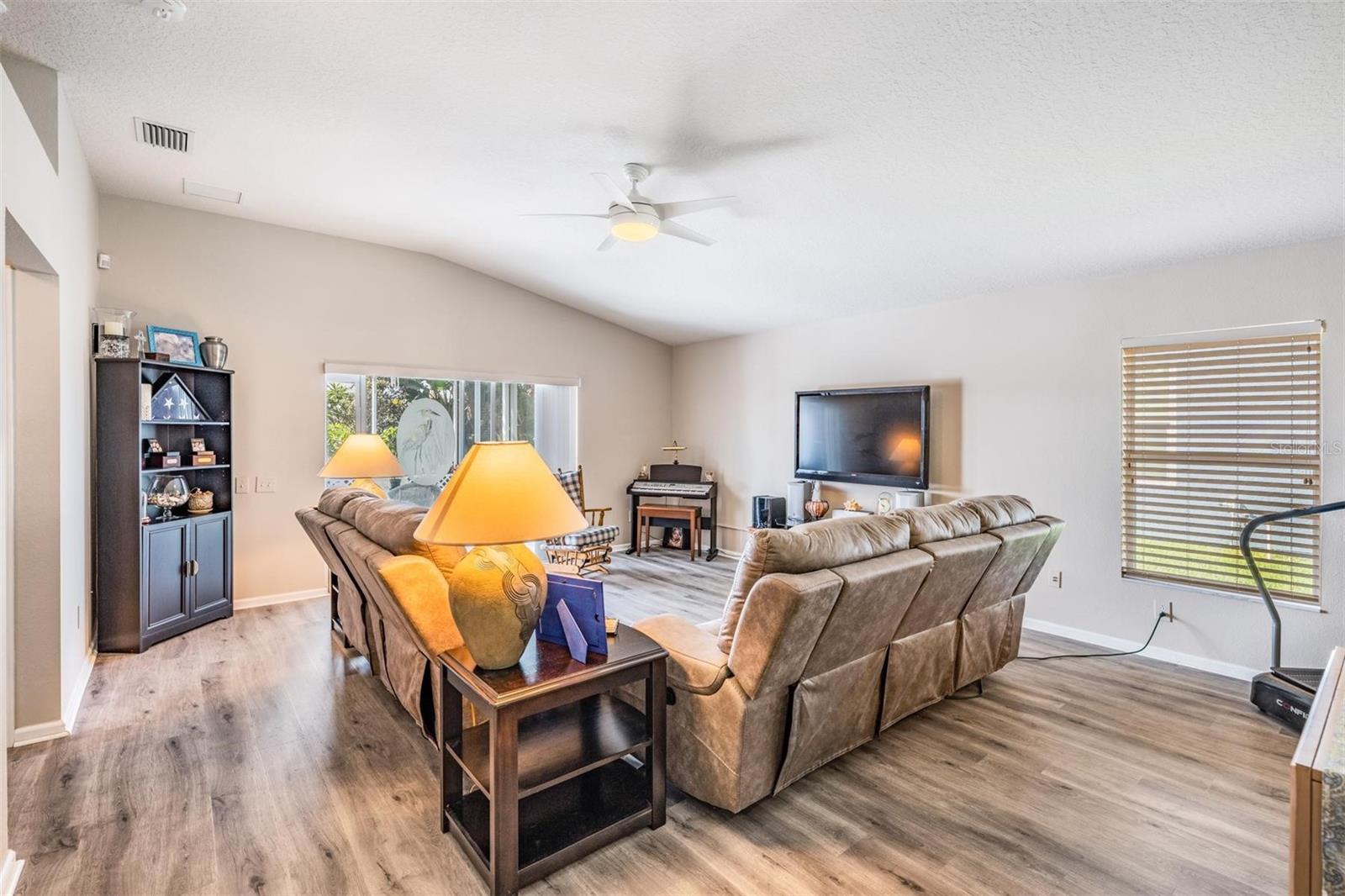 11314 MISTY ISLE LN
