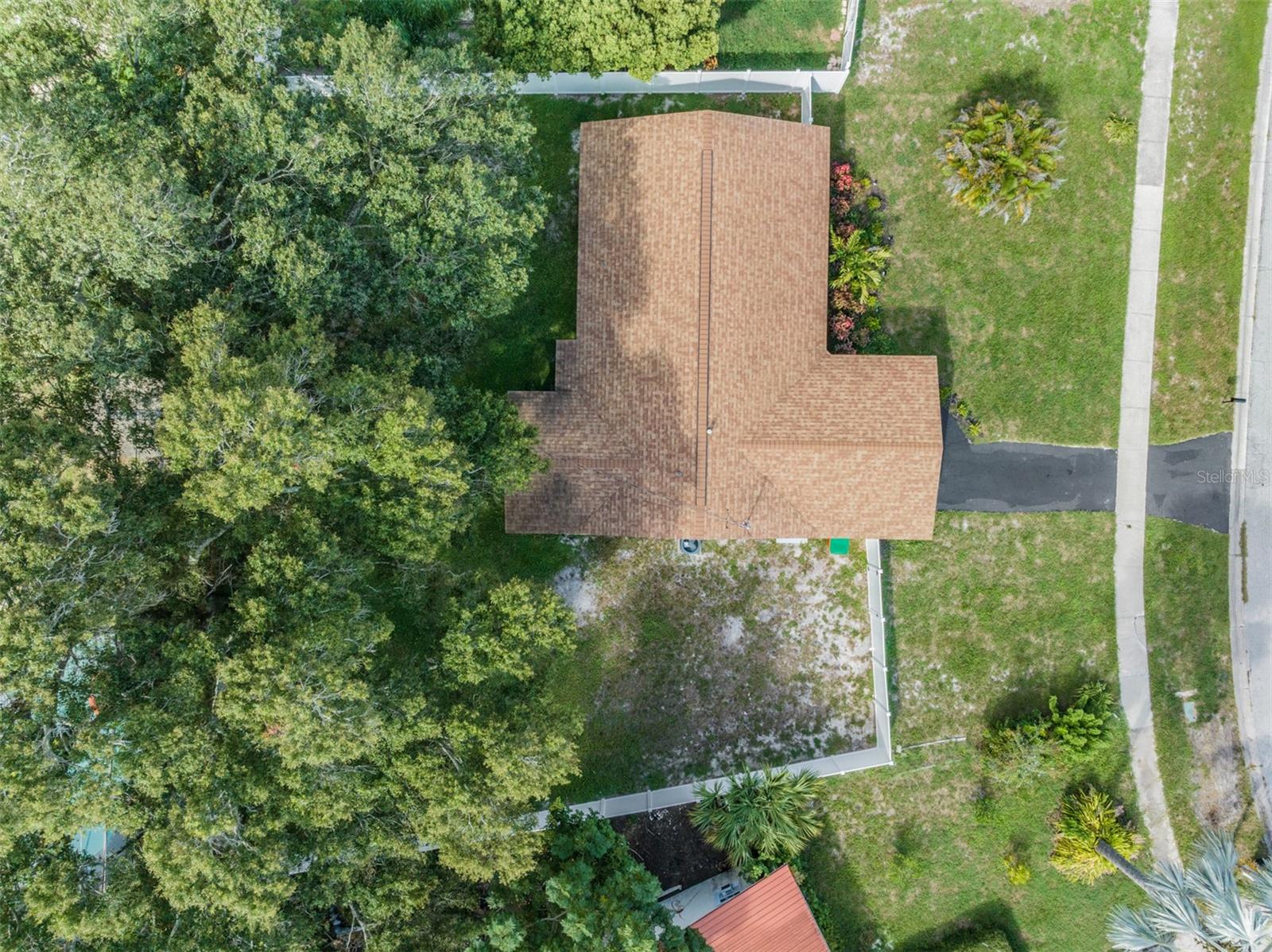 8484 LANTANA DR