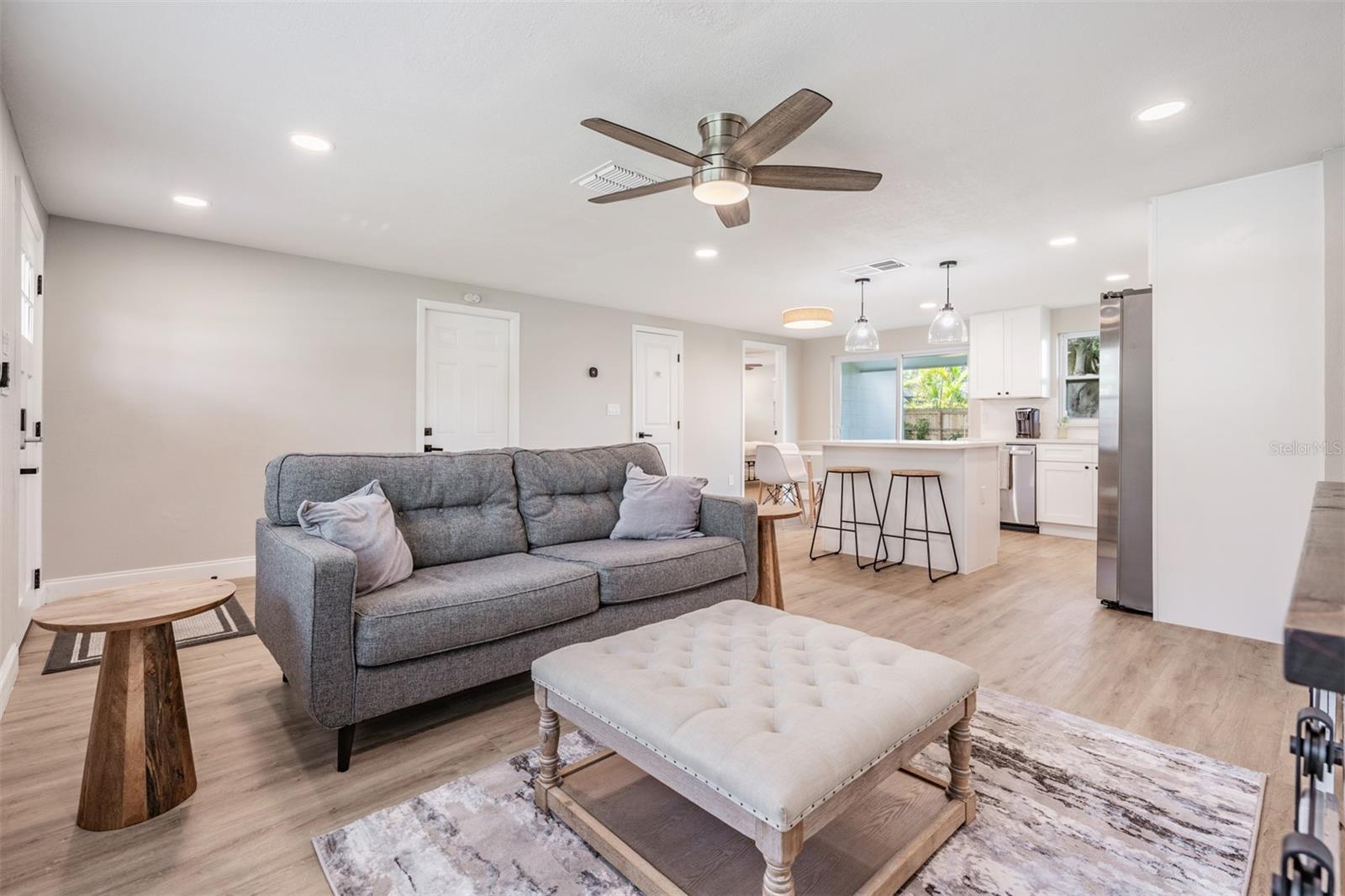 8484 LANTANA DR