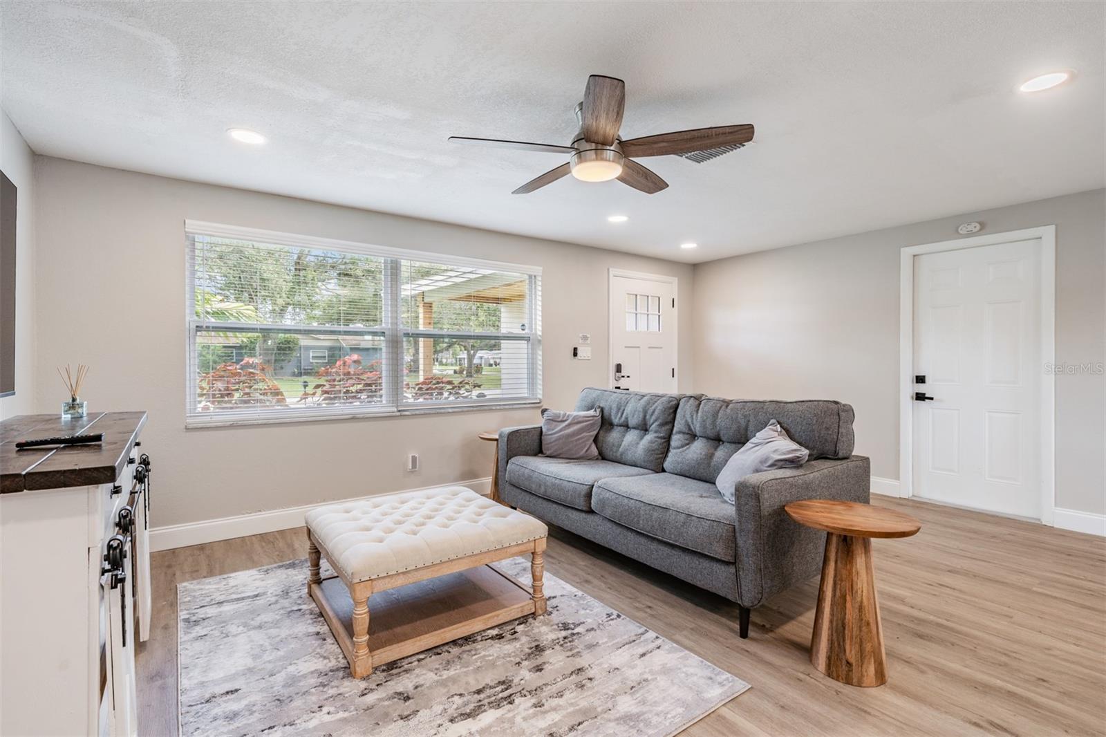 8484 LANTANA DR