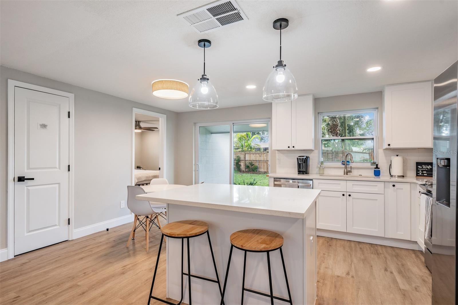 8484 LANTANA DR