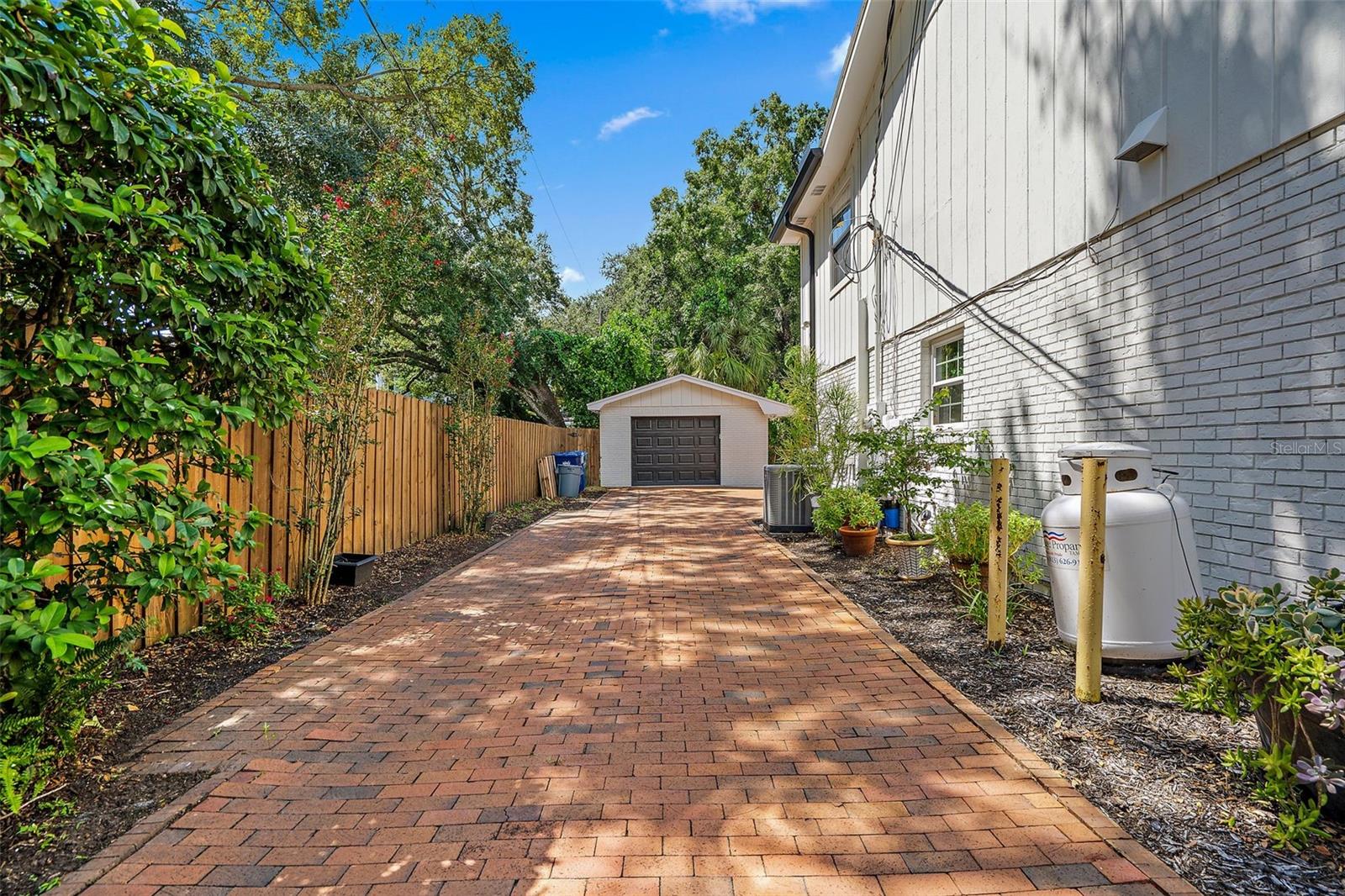 4505 HENDERSON BLVD