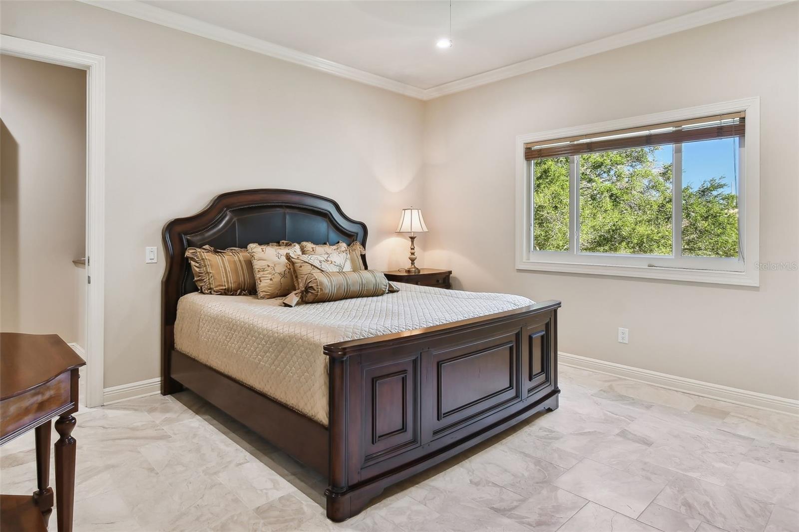 602 GUISANDO DE AVILA