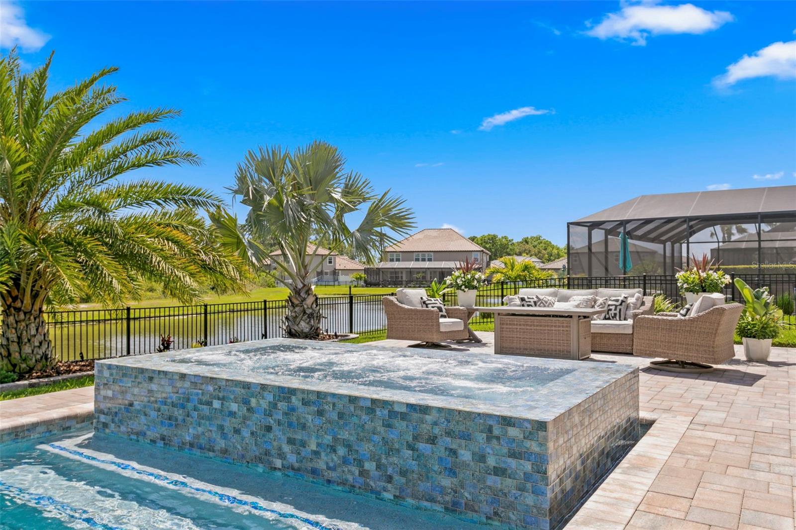 7190 GRAYBROOK DR
