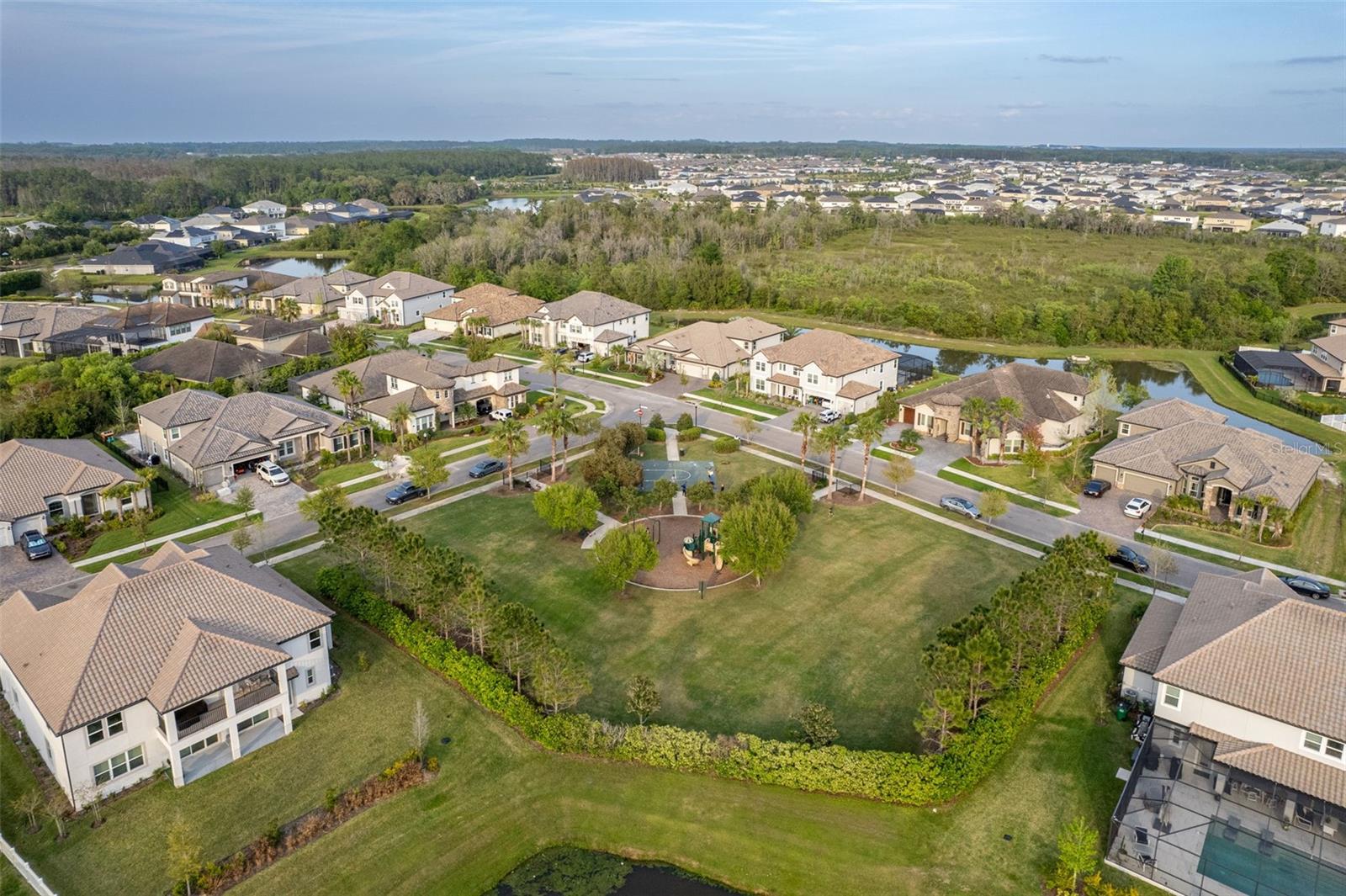 7190 GRAYBROOK DR
