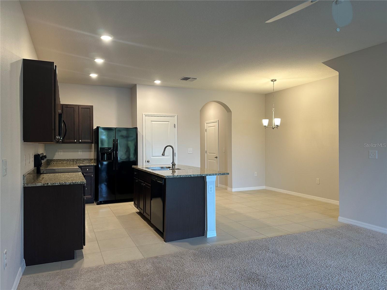 2834 SUNCOAST BLEND DR
