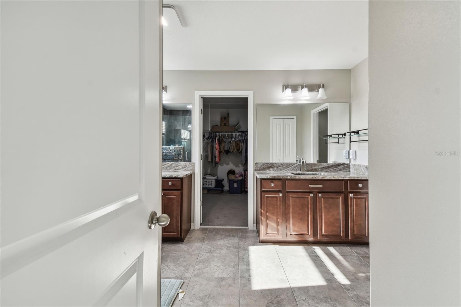 35942 SADDLE PALM WAY