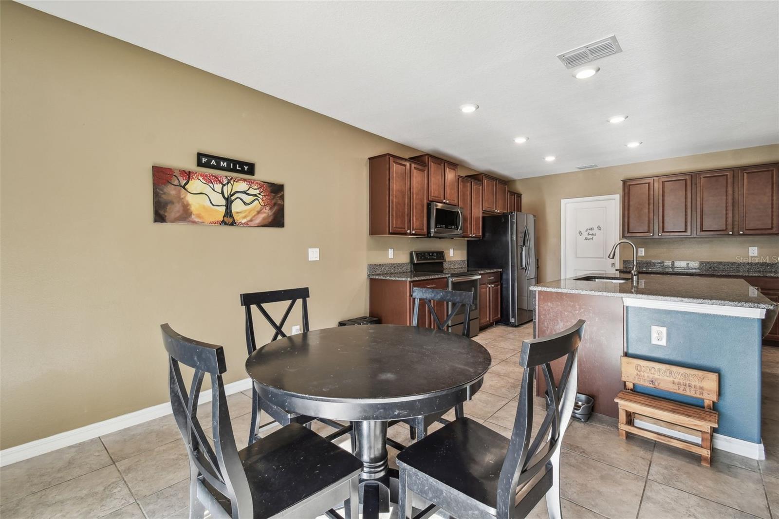 35942 SADDLE PALM WAY