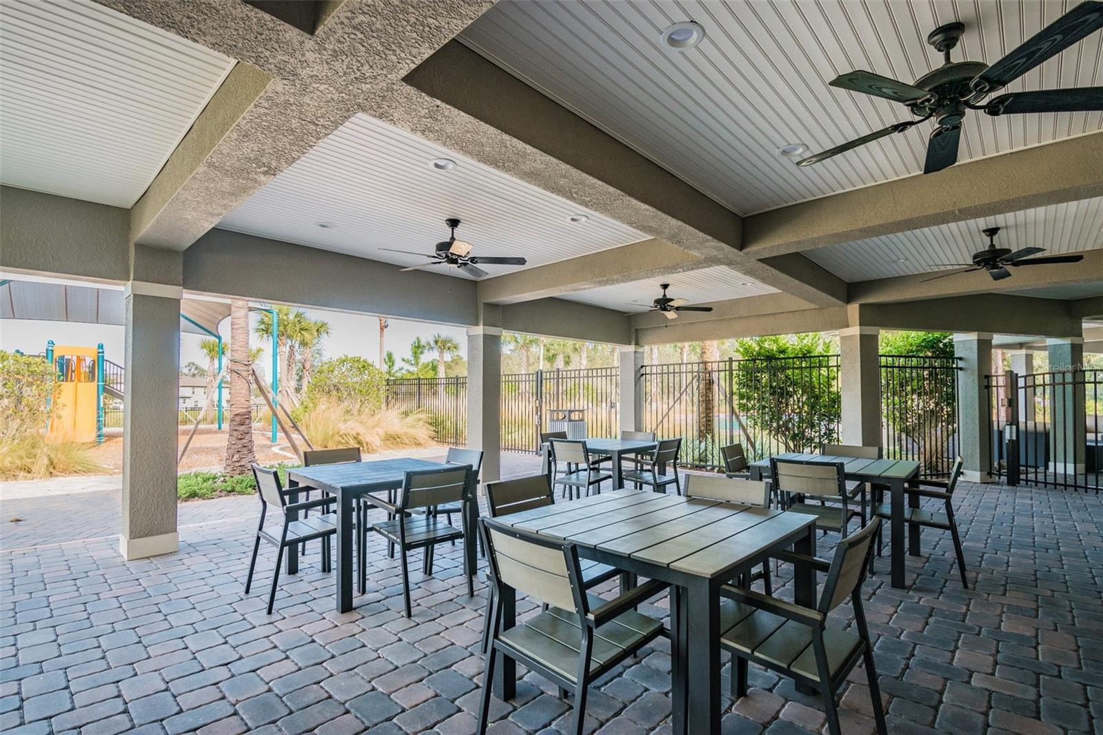 35942 SADDLE PALM WAY