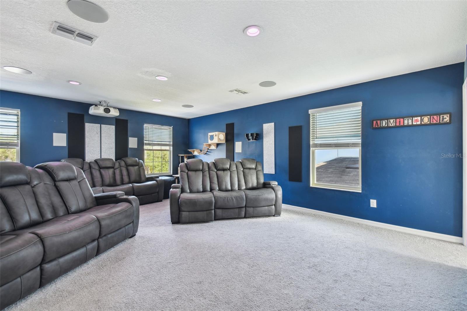 35942 SADDLE PALM WAY