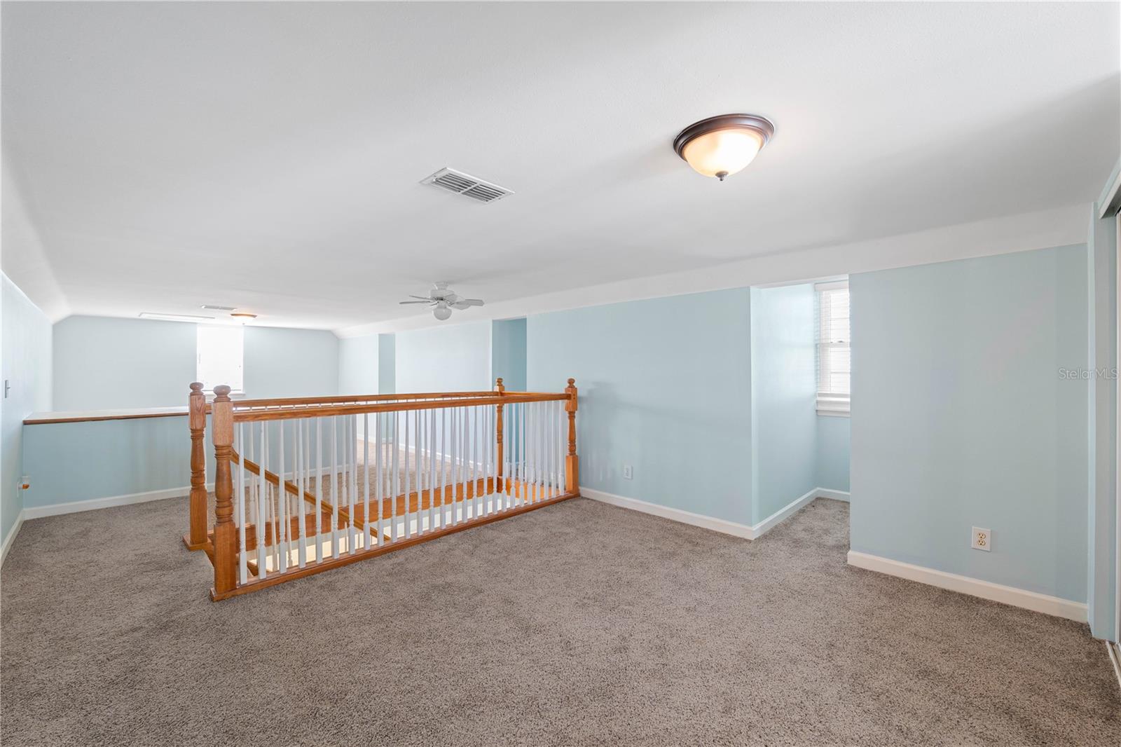 55 EDGEWATER DR