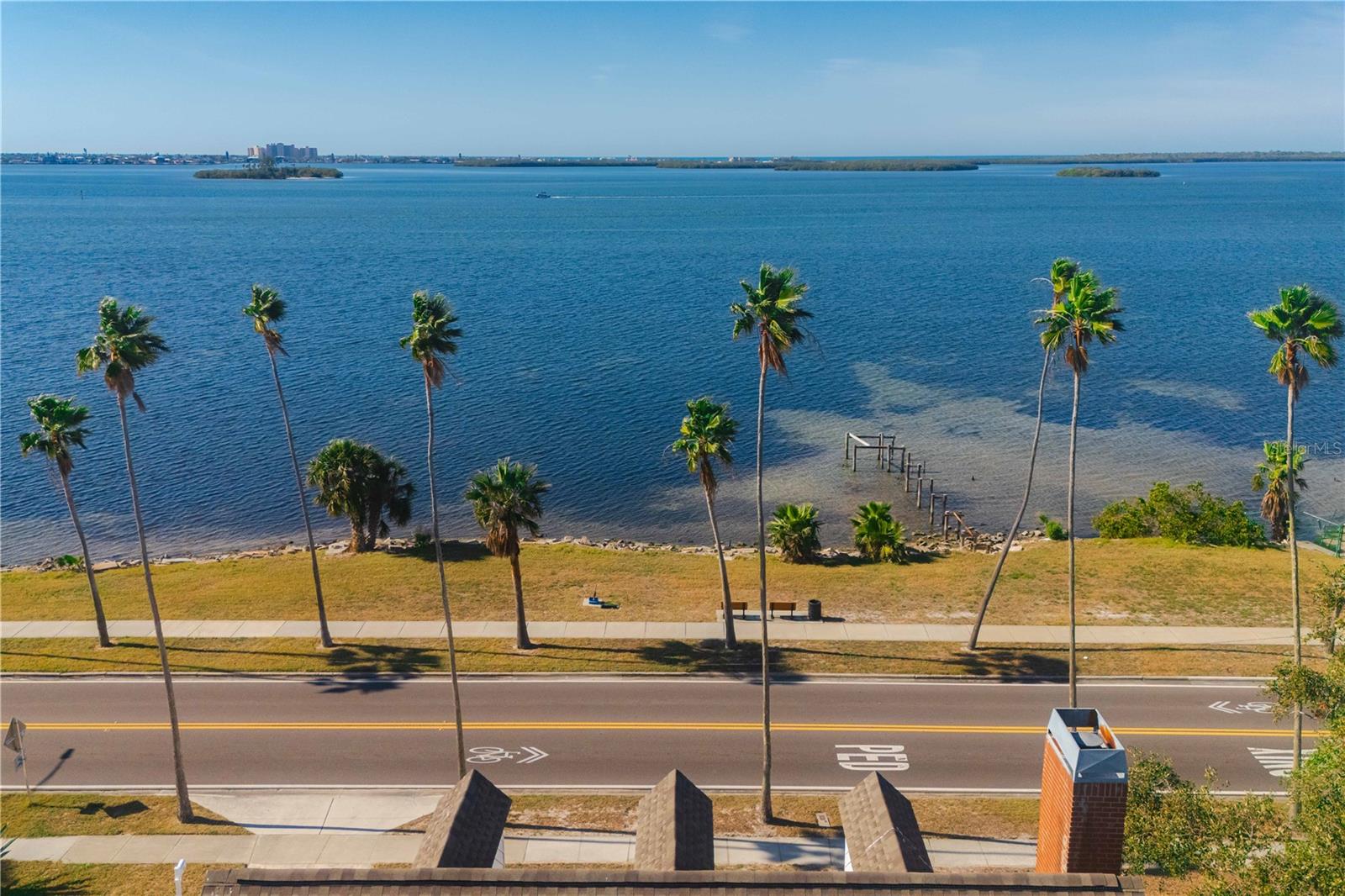 55 EDGEWATER DR