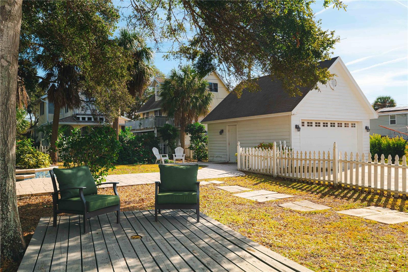 55 EDGEWATER DR