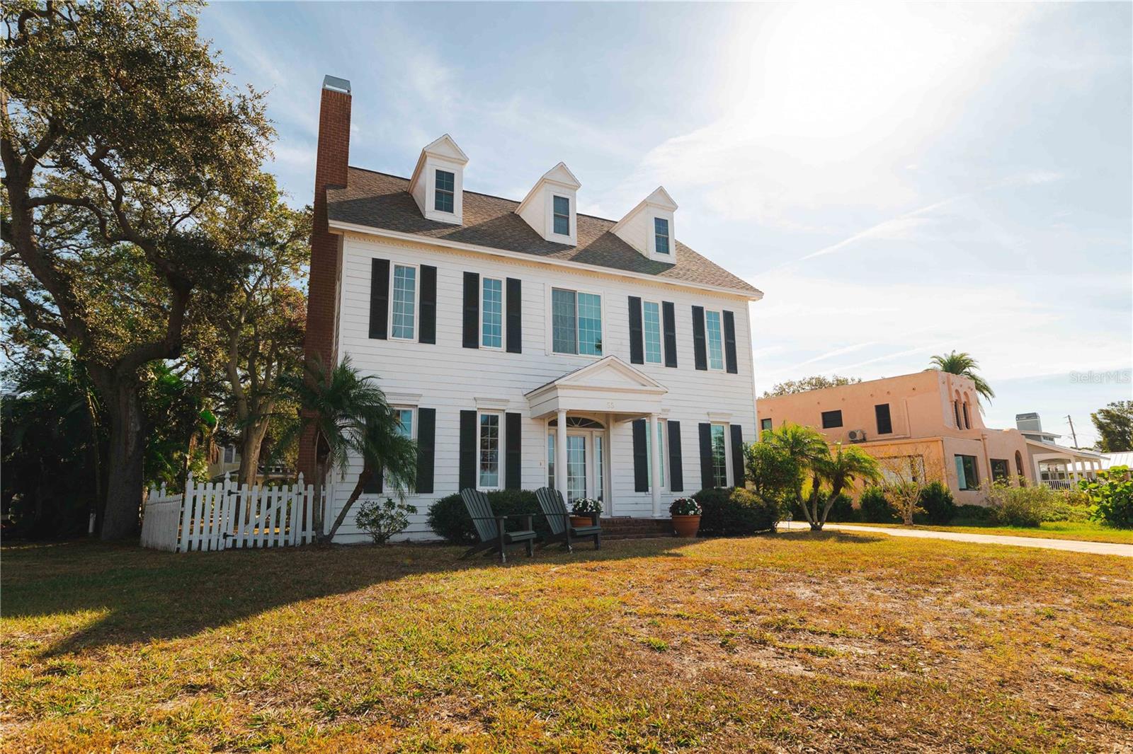 55 EDGEWATER DR