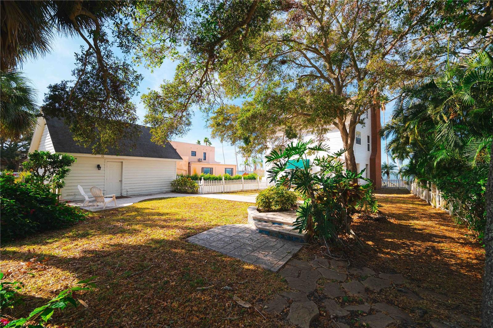 55 EDGEWATER DR