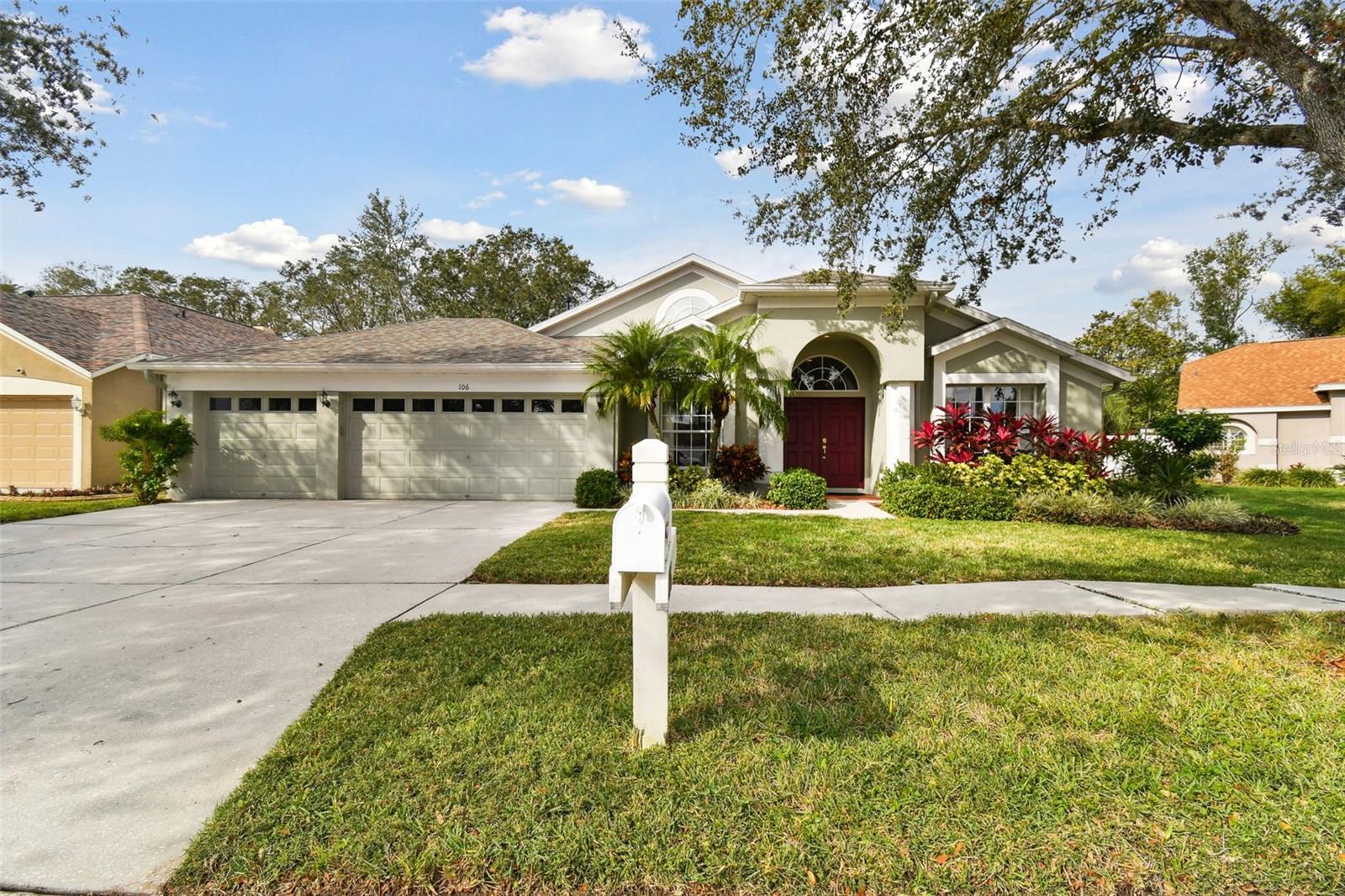 106 ROSANA DR