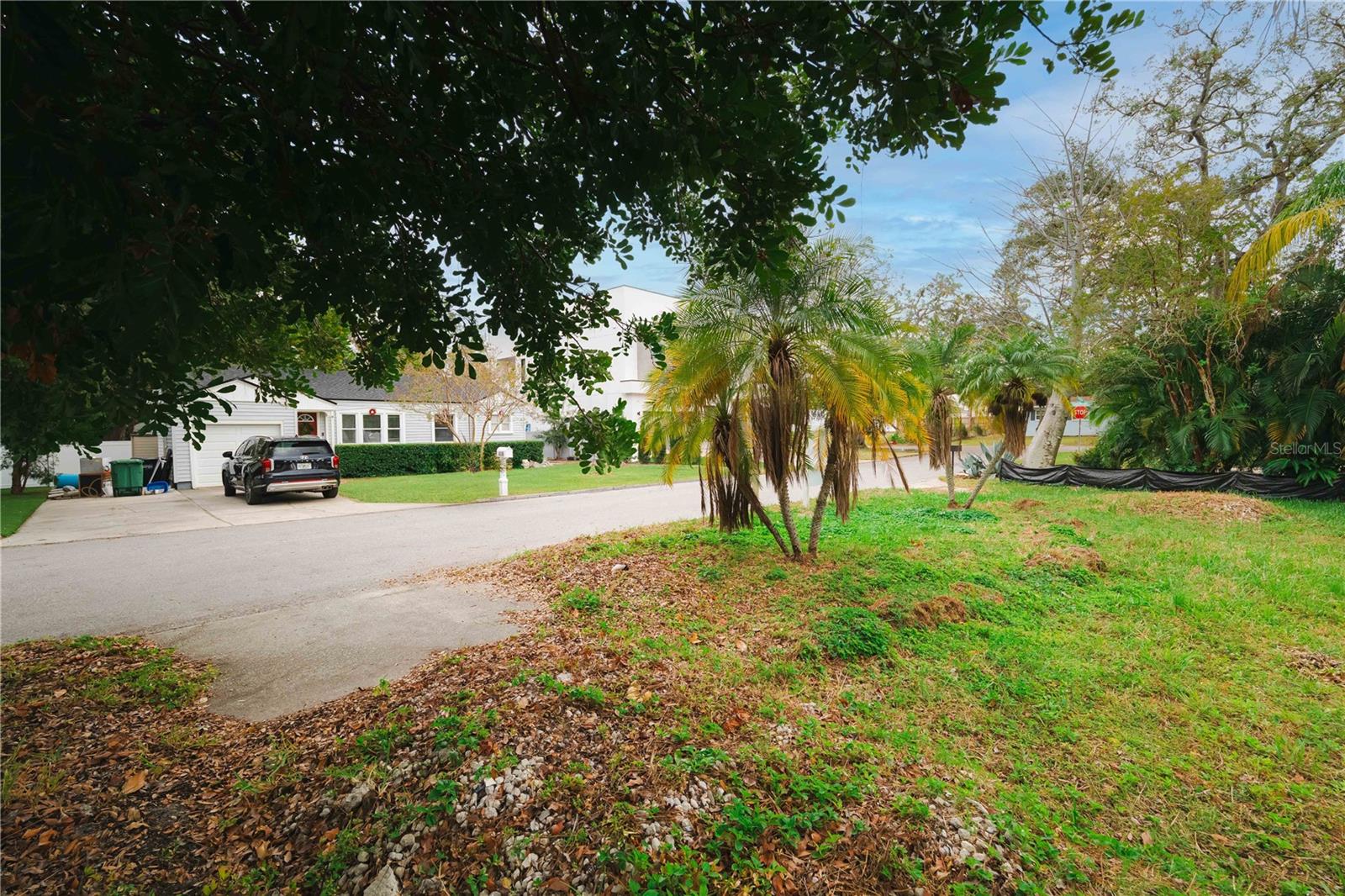 4615 S WOODLYNNE AVE