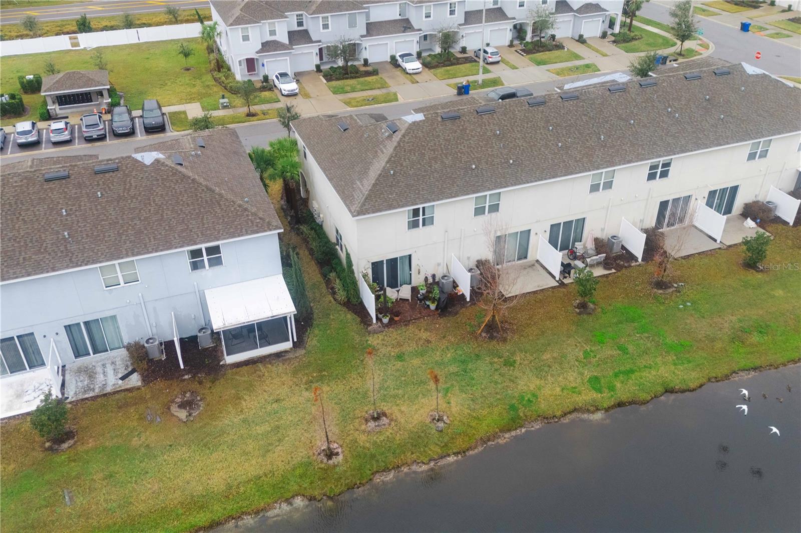 7016 SUMMER HOLLY PL