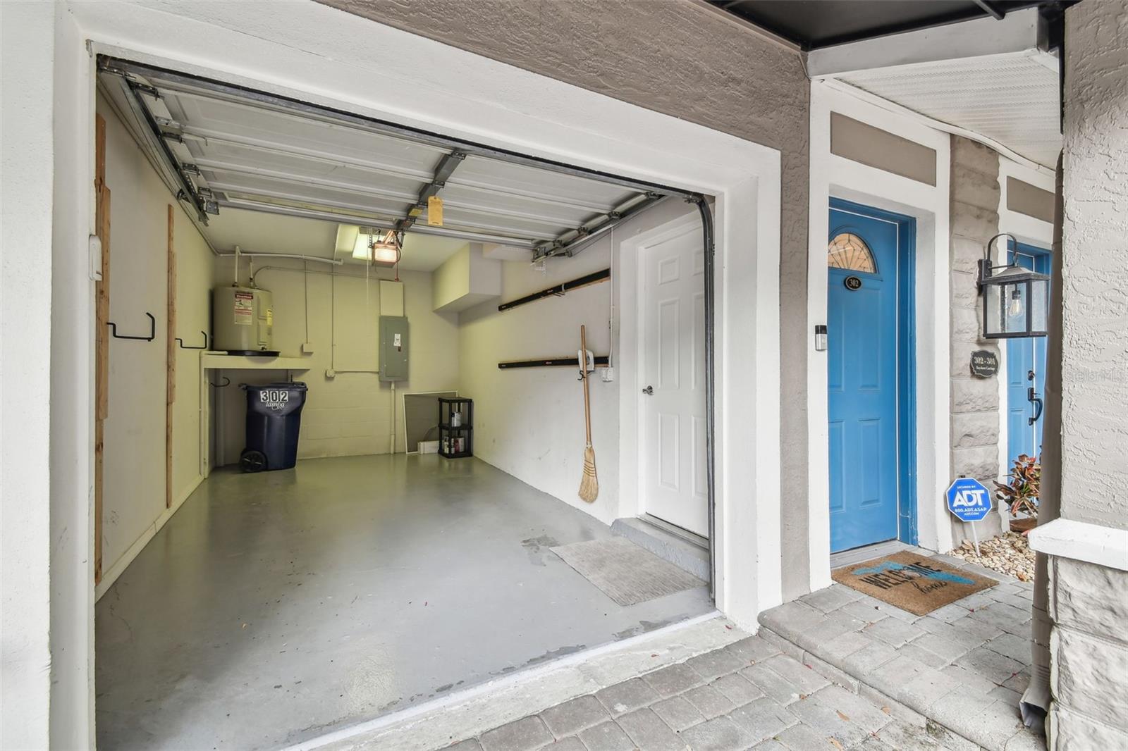 4811 BAYSHORE BLVD #302