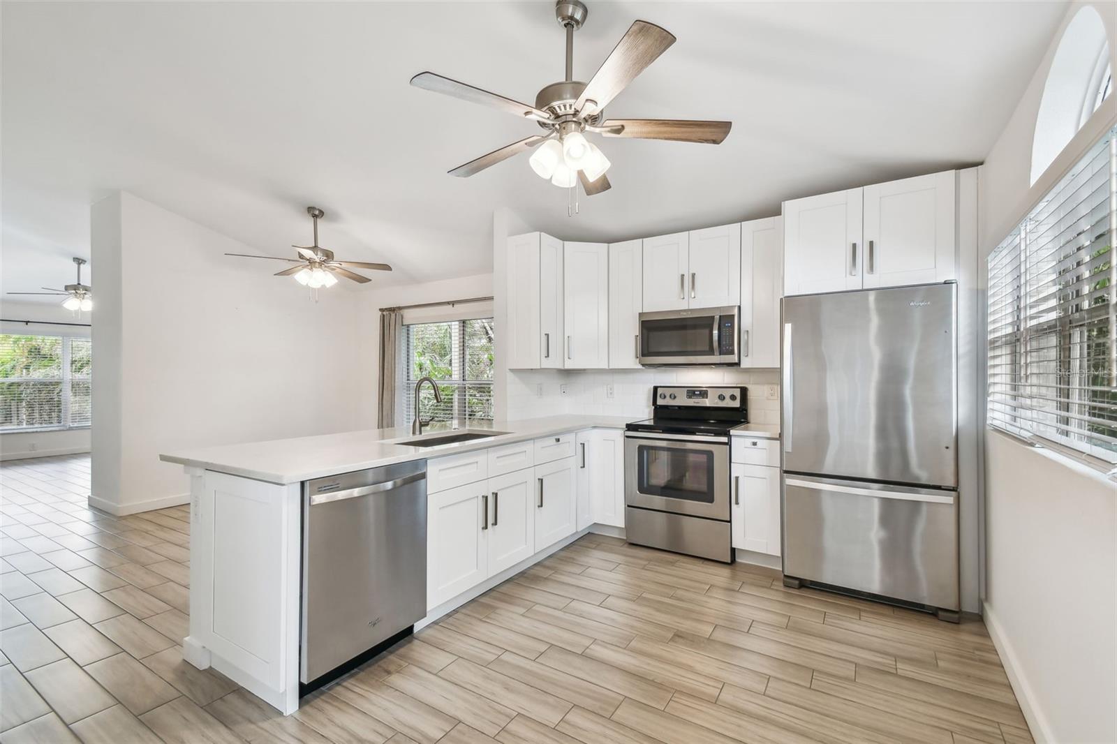 4811 BAYSHORE BLVD #302