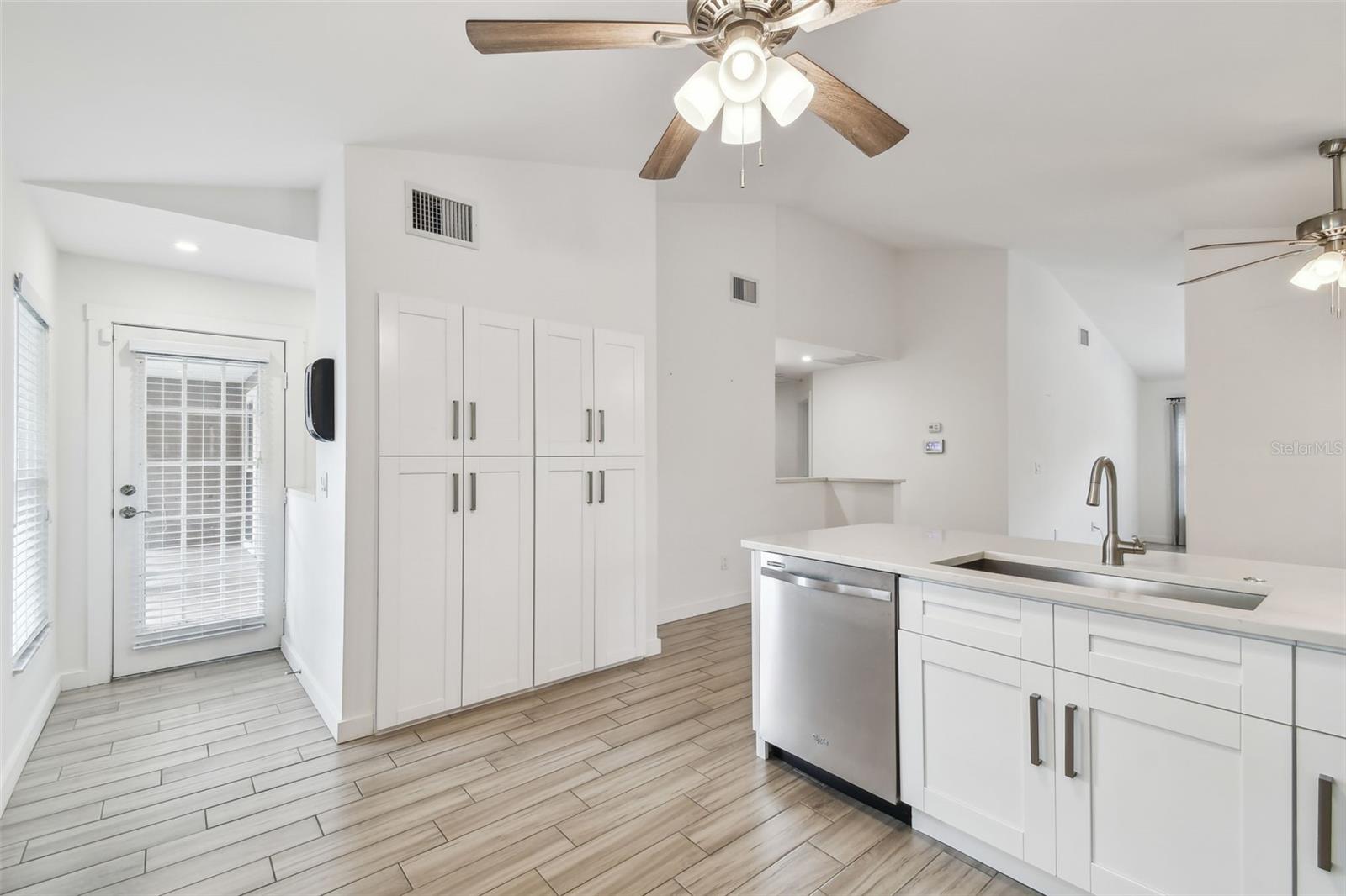 4811 BAYSHORE BLVD #302