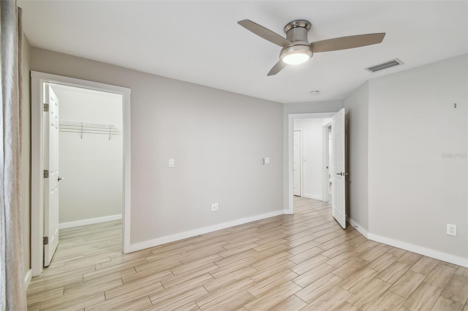 4811 BAYSHORE BLVD #302