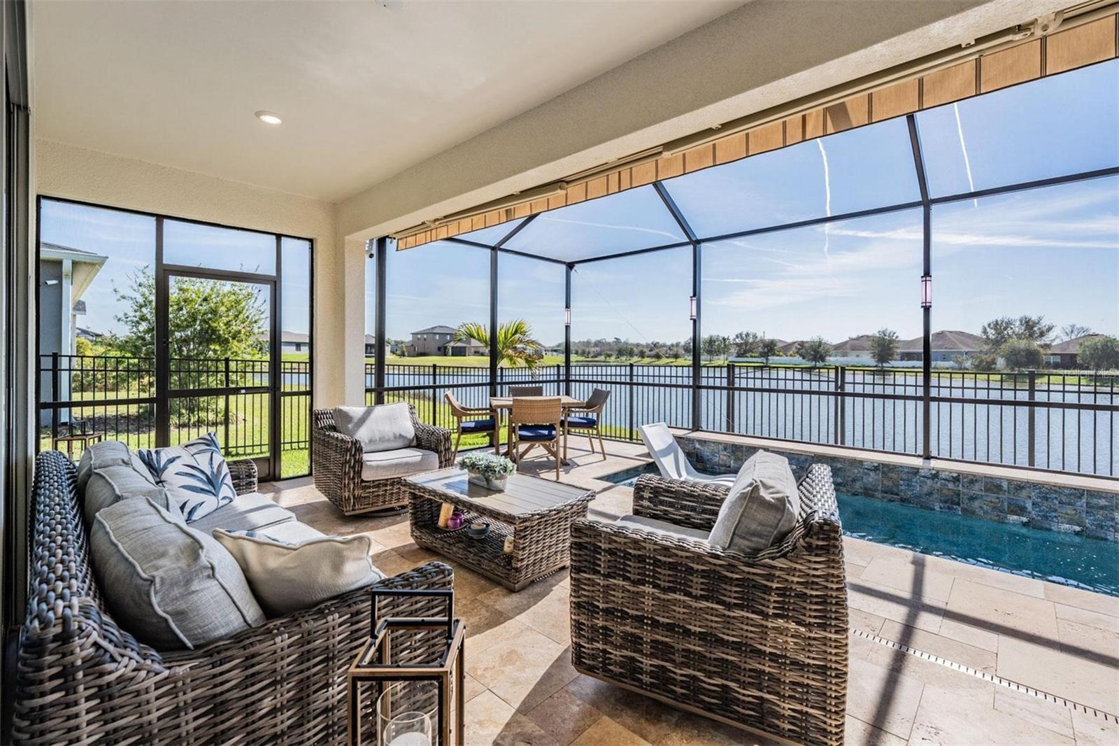 33899 ASTORIA CIR