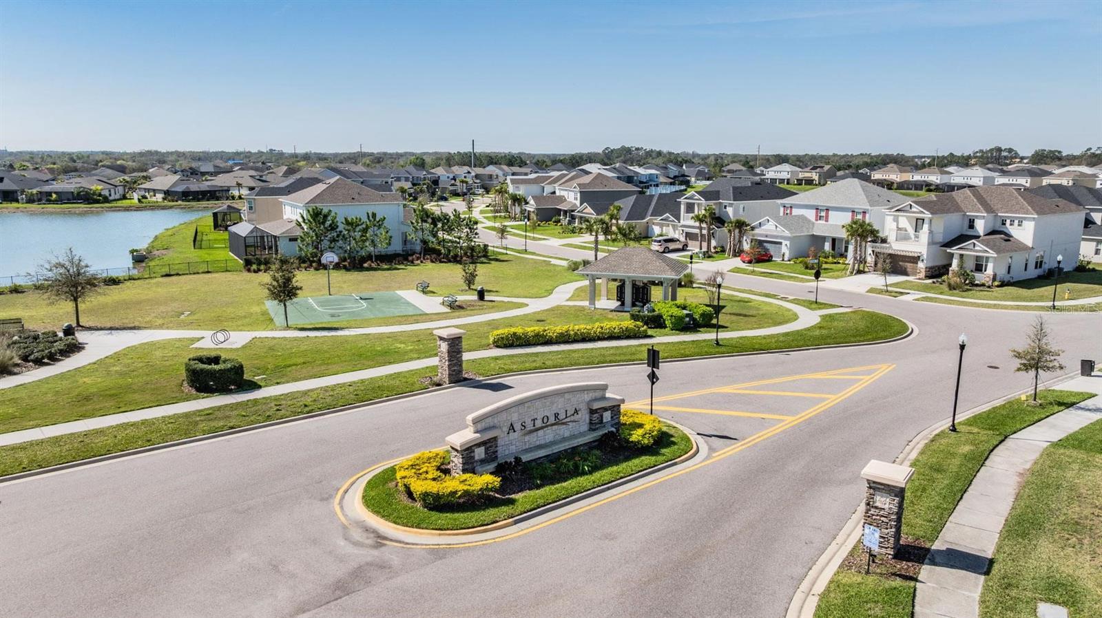 33899 ASTORIA CIR
